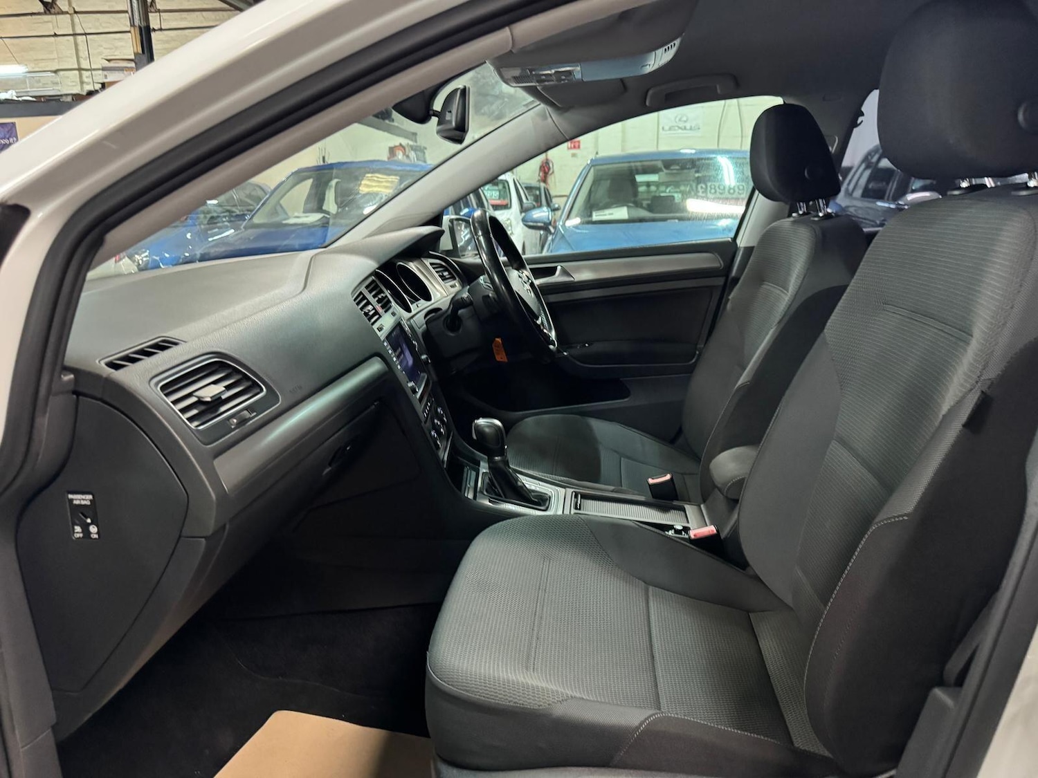 Used Volkswagen Golf 2025 for sale - 77978077: Photo 24