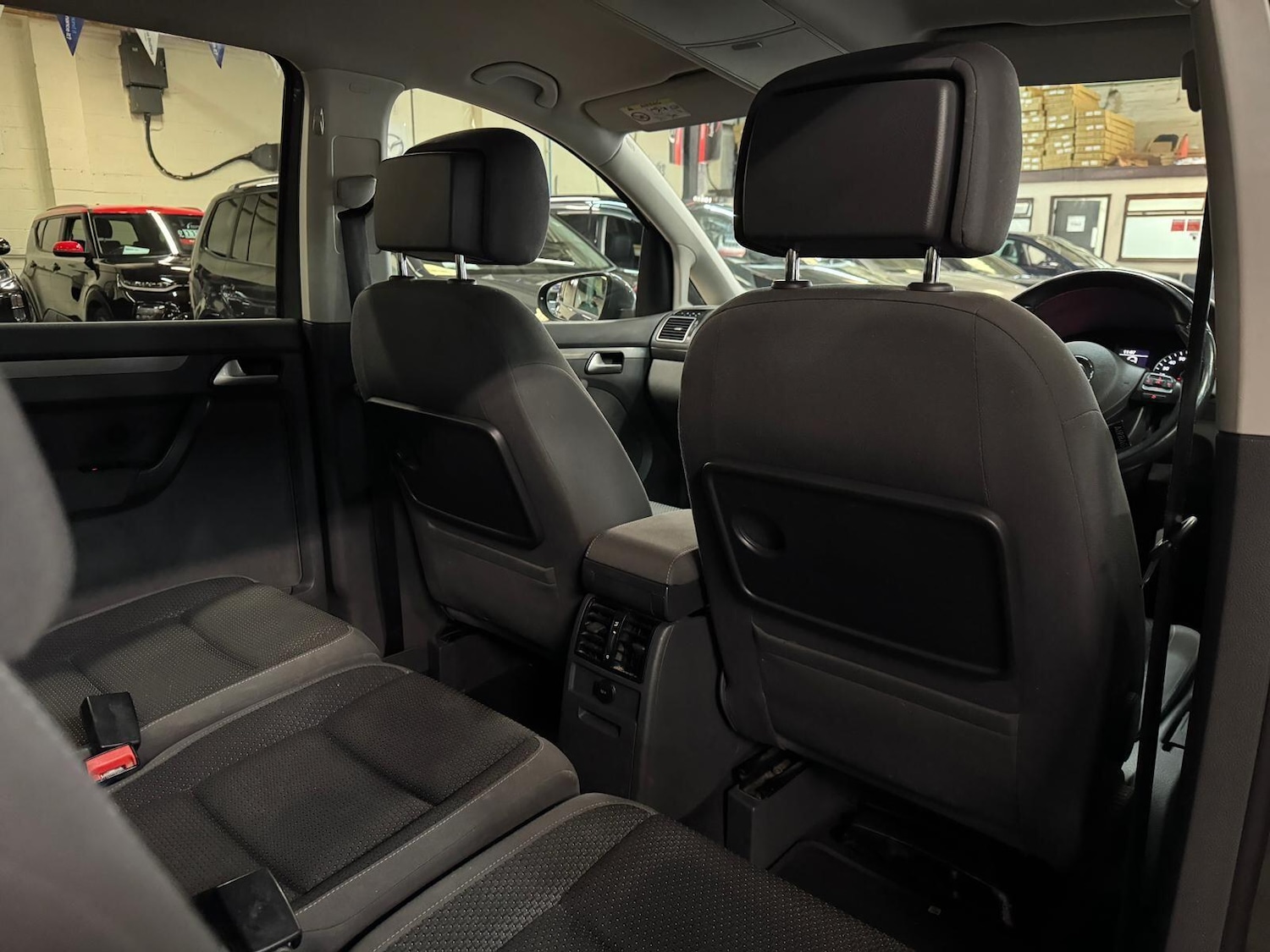 Used Volkswagen Touran 2015 for sale - 77109764: Photo 27