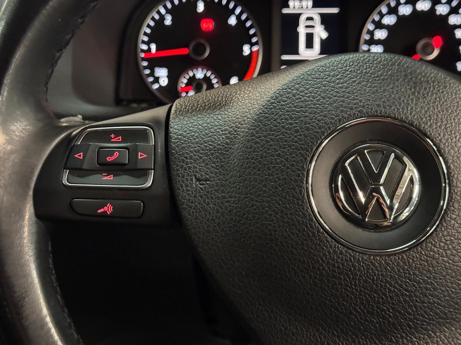 Used Volkswagen Touran 2015 for sale - 77109764: Photo 35