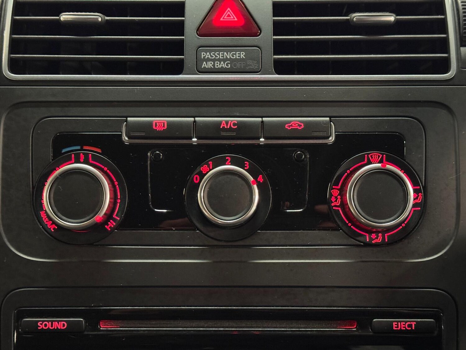 Used Volkswagen Touran 2015 for sale - 77109764: Photo 40