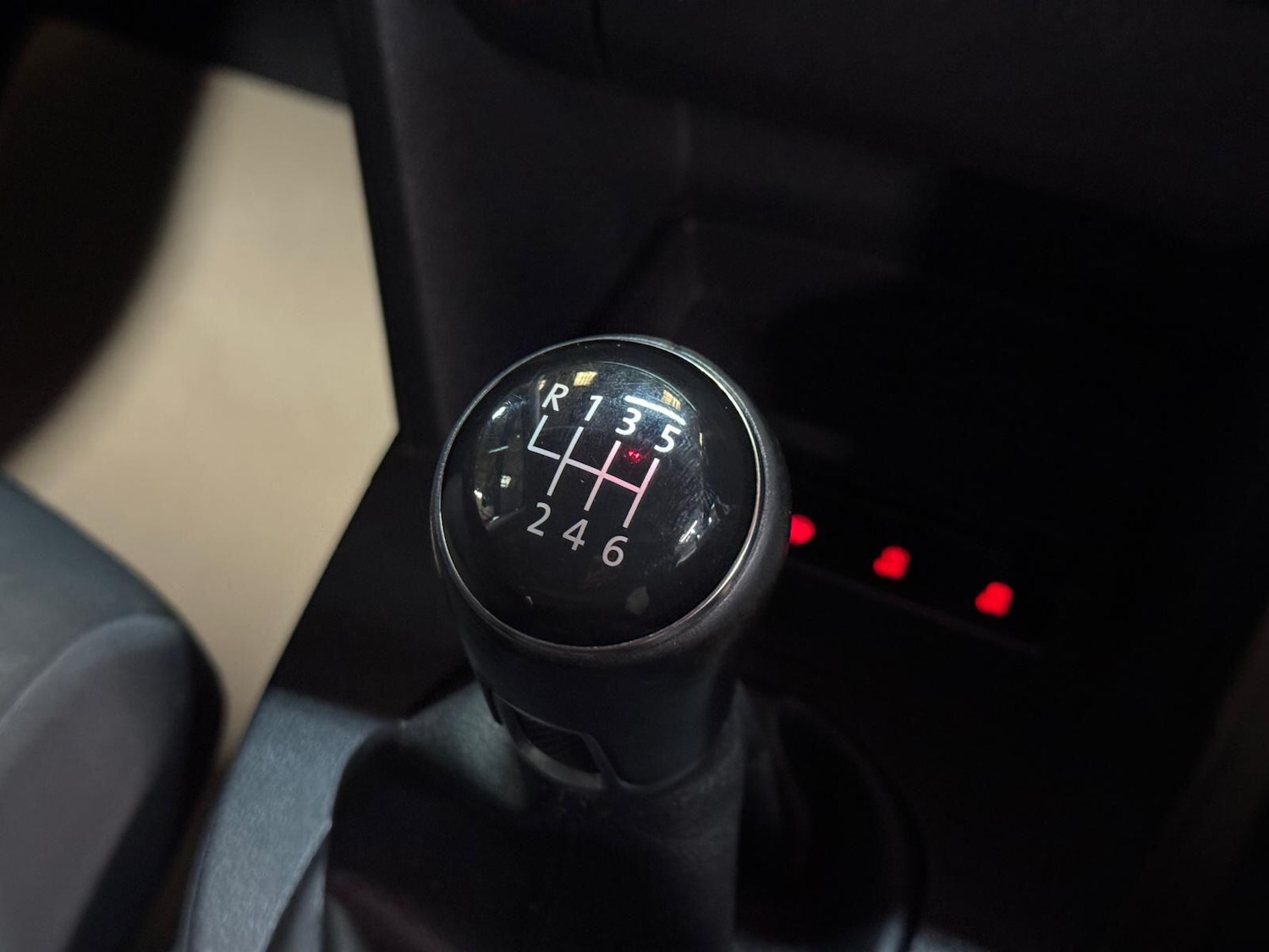 Used Volkswagen Touran 2015 for sale - 77109764: Photo 42