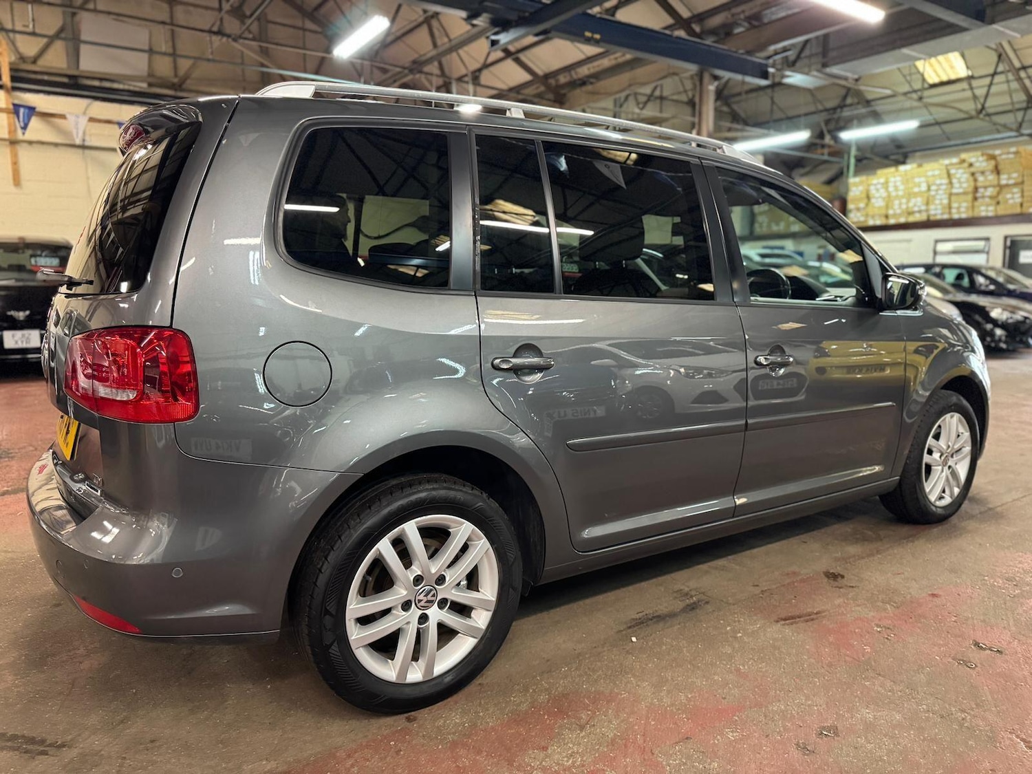 Used Volkswagen Touran 2015 for sale - 77109764: Photo 6