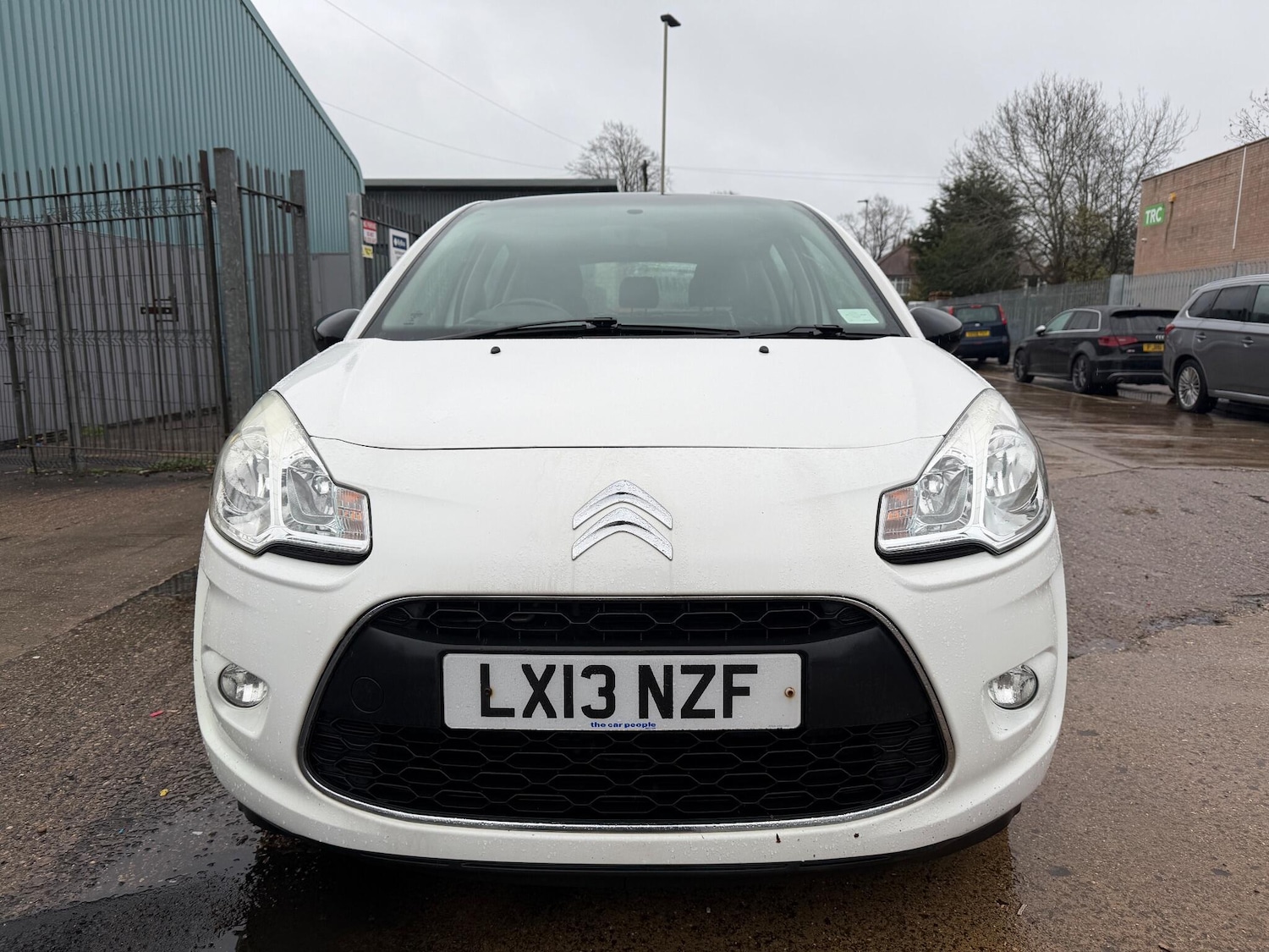 Used Citroen C3 2013 for sale - 76666803: Photo 2