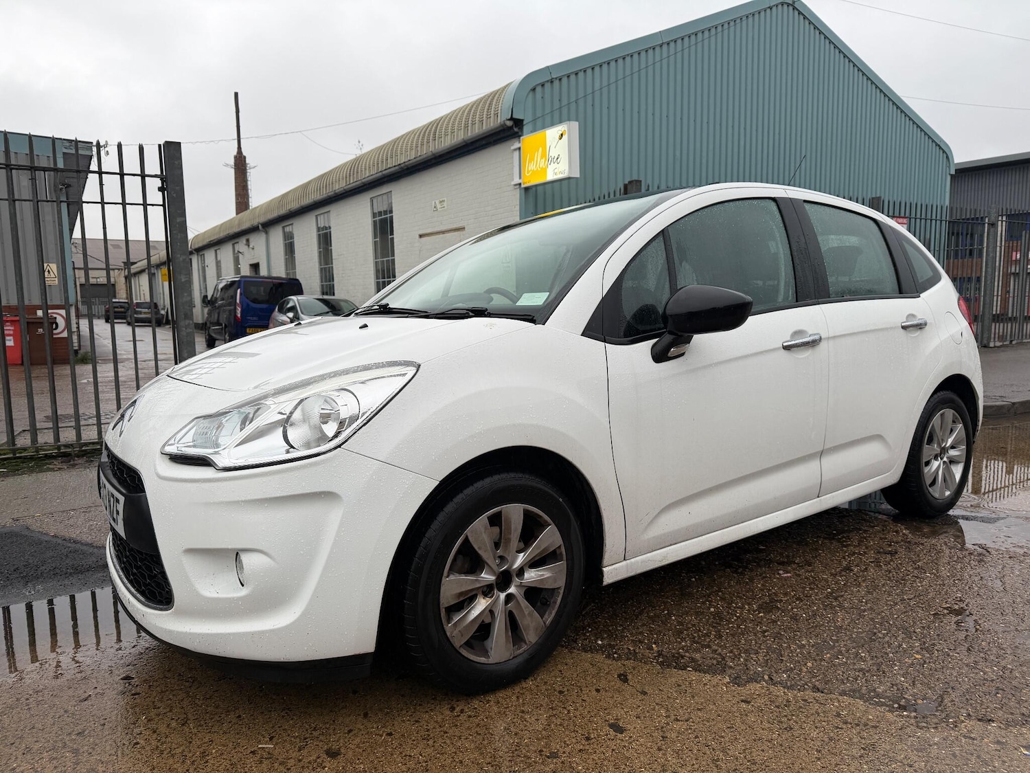 Used Citroen C3 2013 for sale - 76666803: Photo 3