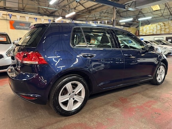 Used Volkswagen Golf 2015 for sale - 75707726: Photo