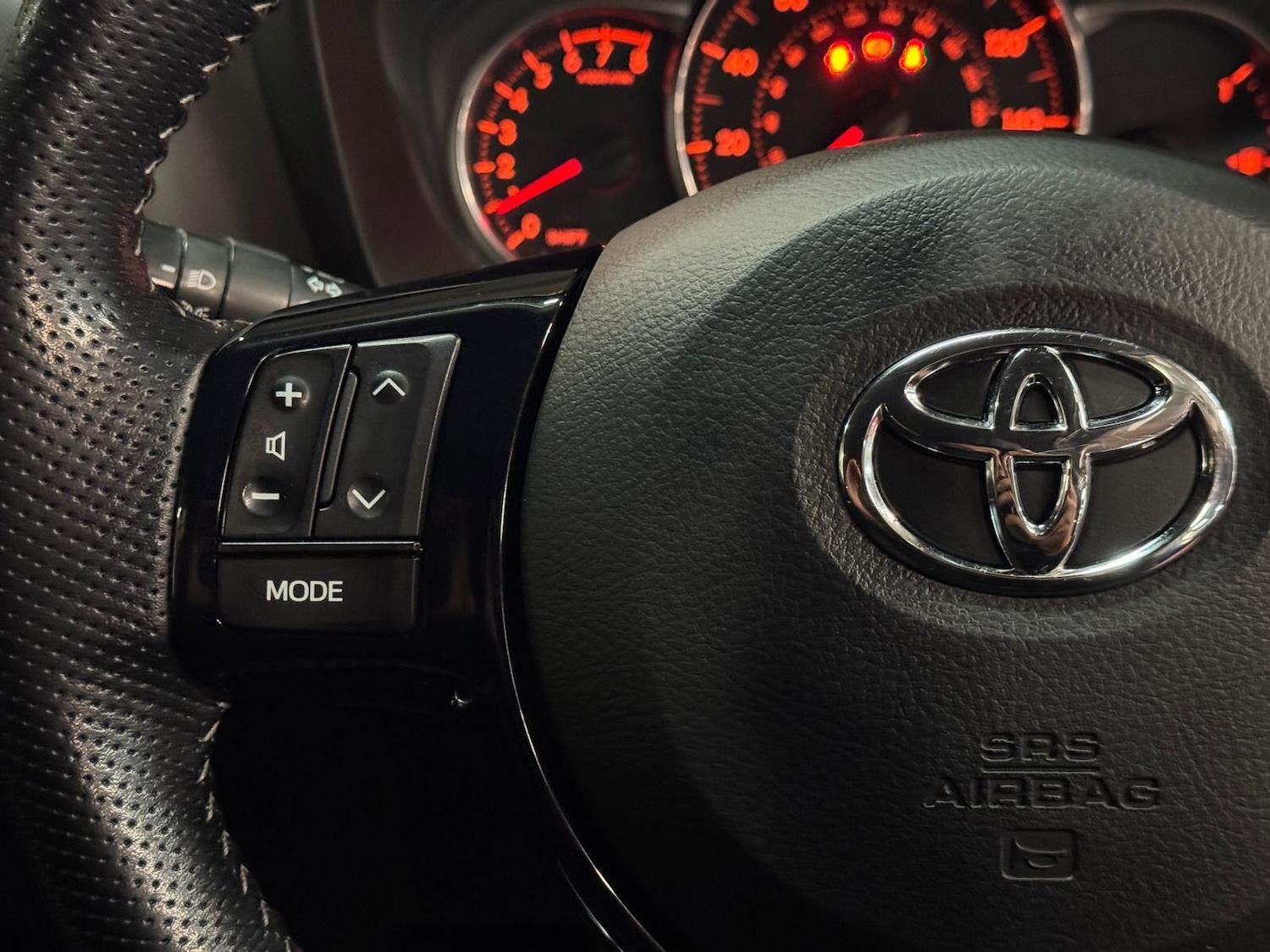 Used Toyota Yaris 2016 for sale - 77377515: Photo 33