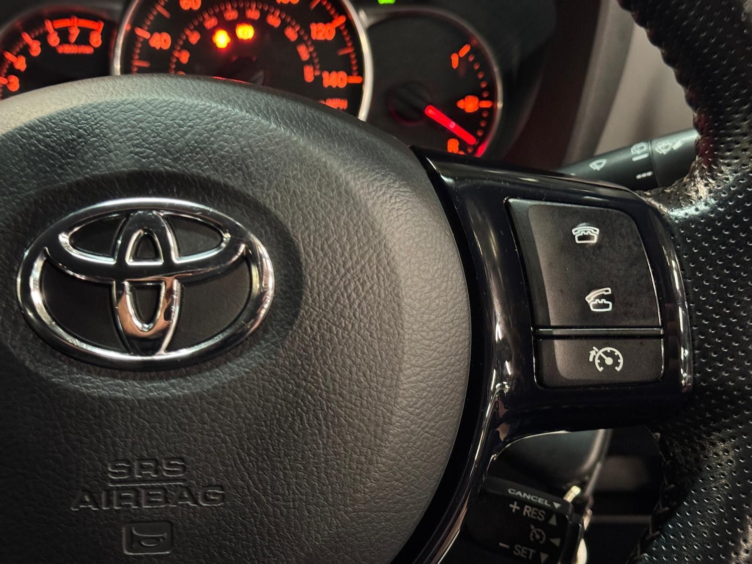 Used Toyota Yaris 2016 for sale - 77377515: Photo 34