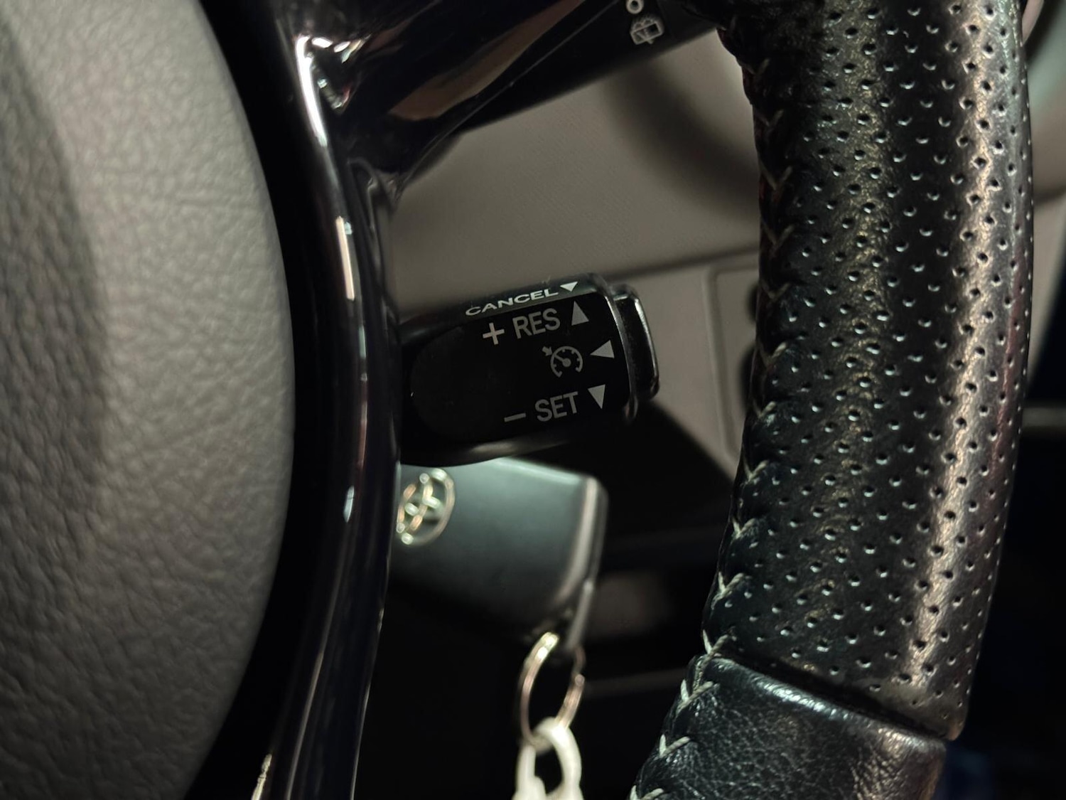 Used Toyota Yaris 2016 for sale - 77377515: Photo 35