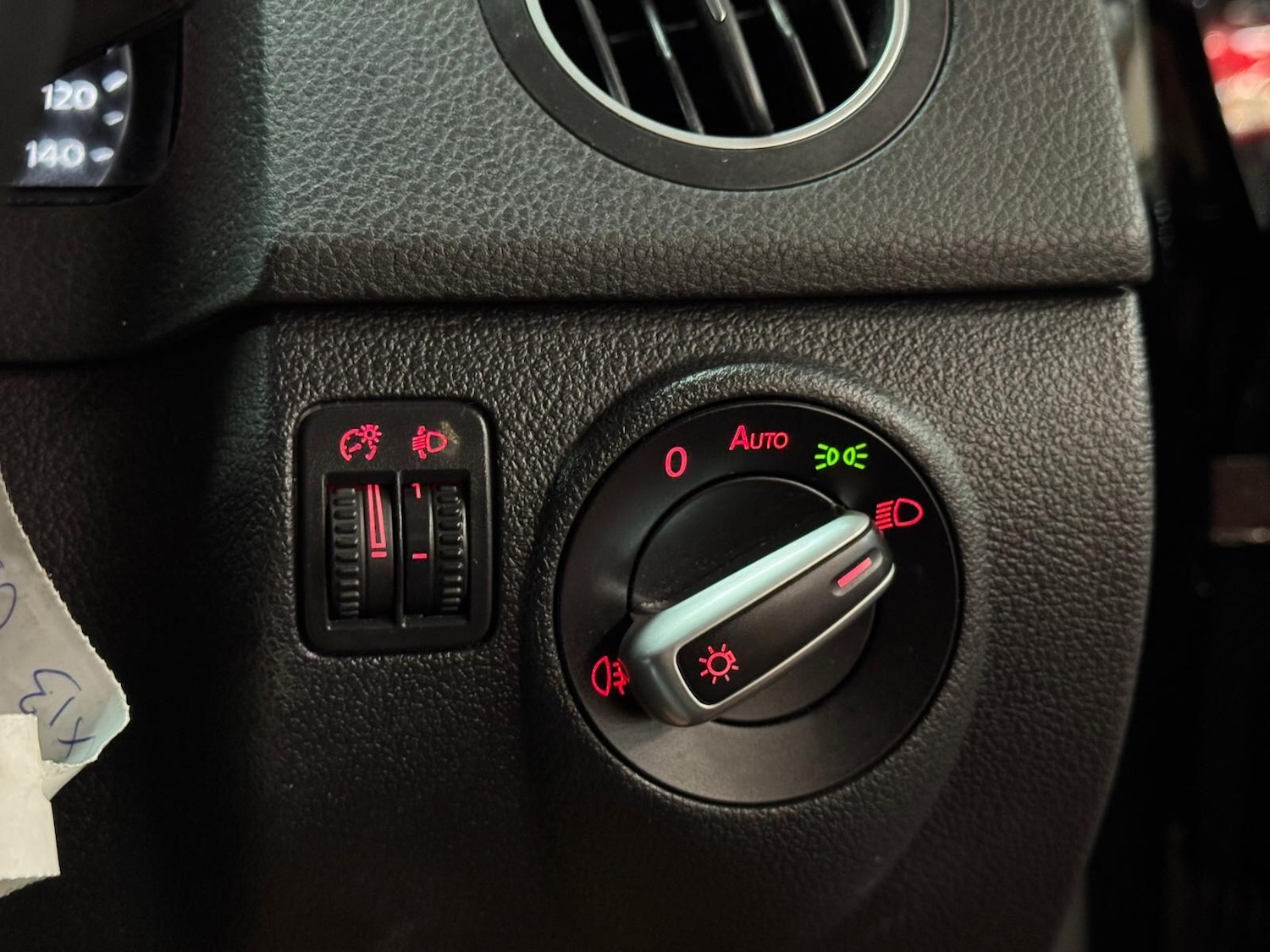 Used Volkswagen Golf Plus 2013 for sale - 76865451: Photo 39