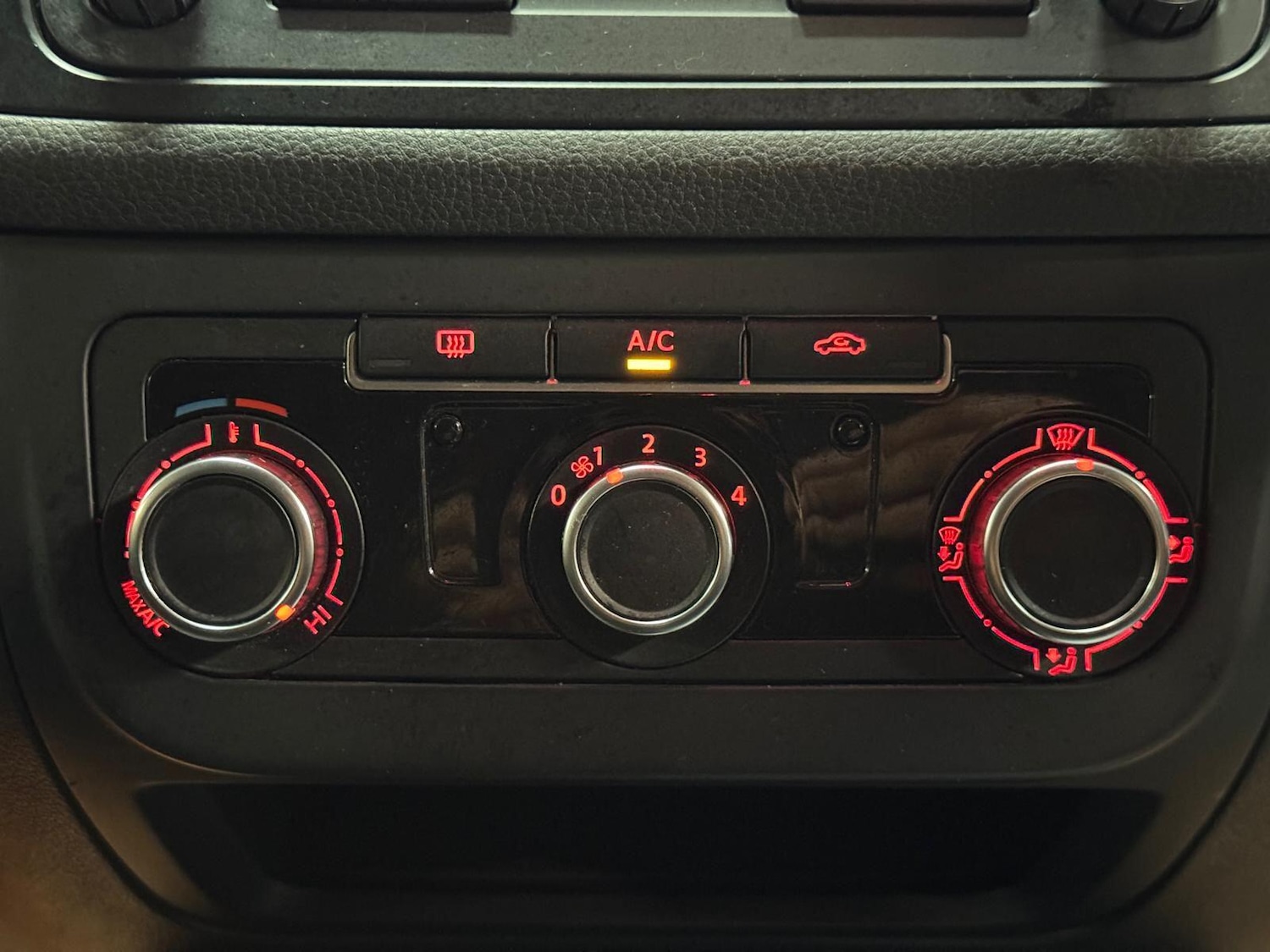 Used Volkswagen Golf Plus 2013 for sale - 76865451: Photo 46