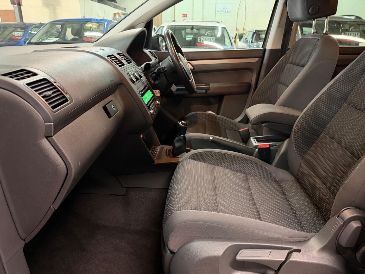 Used Volkswagen Touran 2013 for sale - 77978471: Photo 15