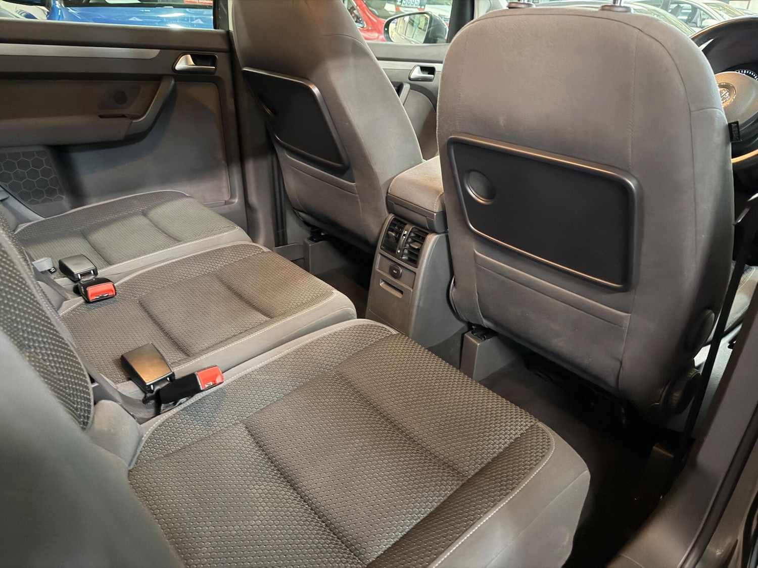 Used Volkswagen Touran 2013 for sale - 77978471: Photo 16