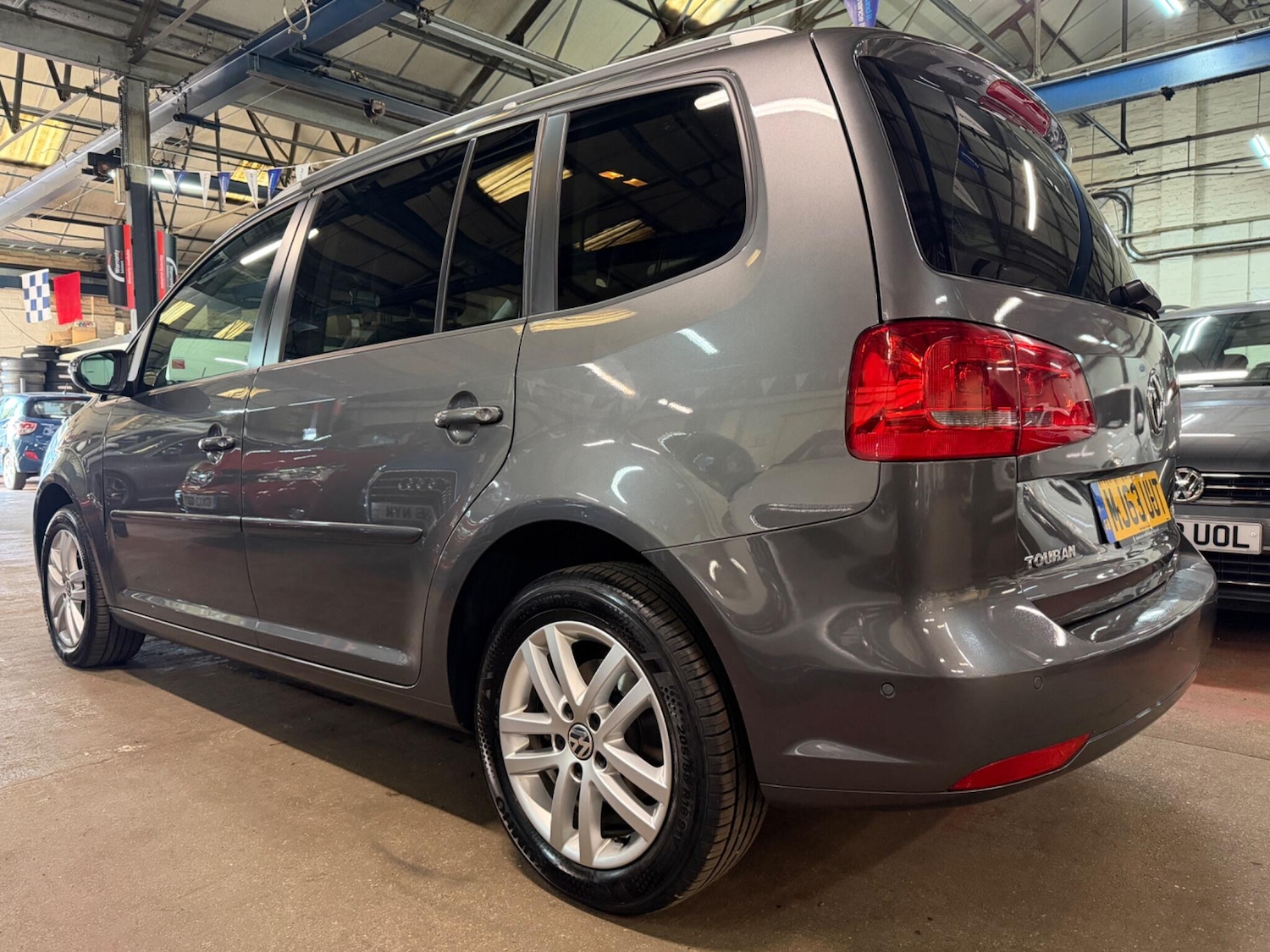 Used Volkswagen Touran 2013 for sale - 77978471: Photo 6