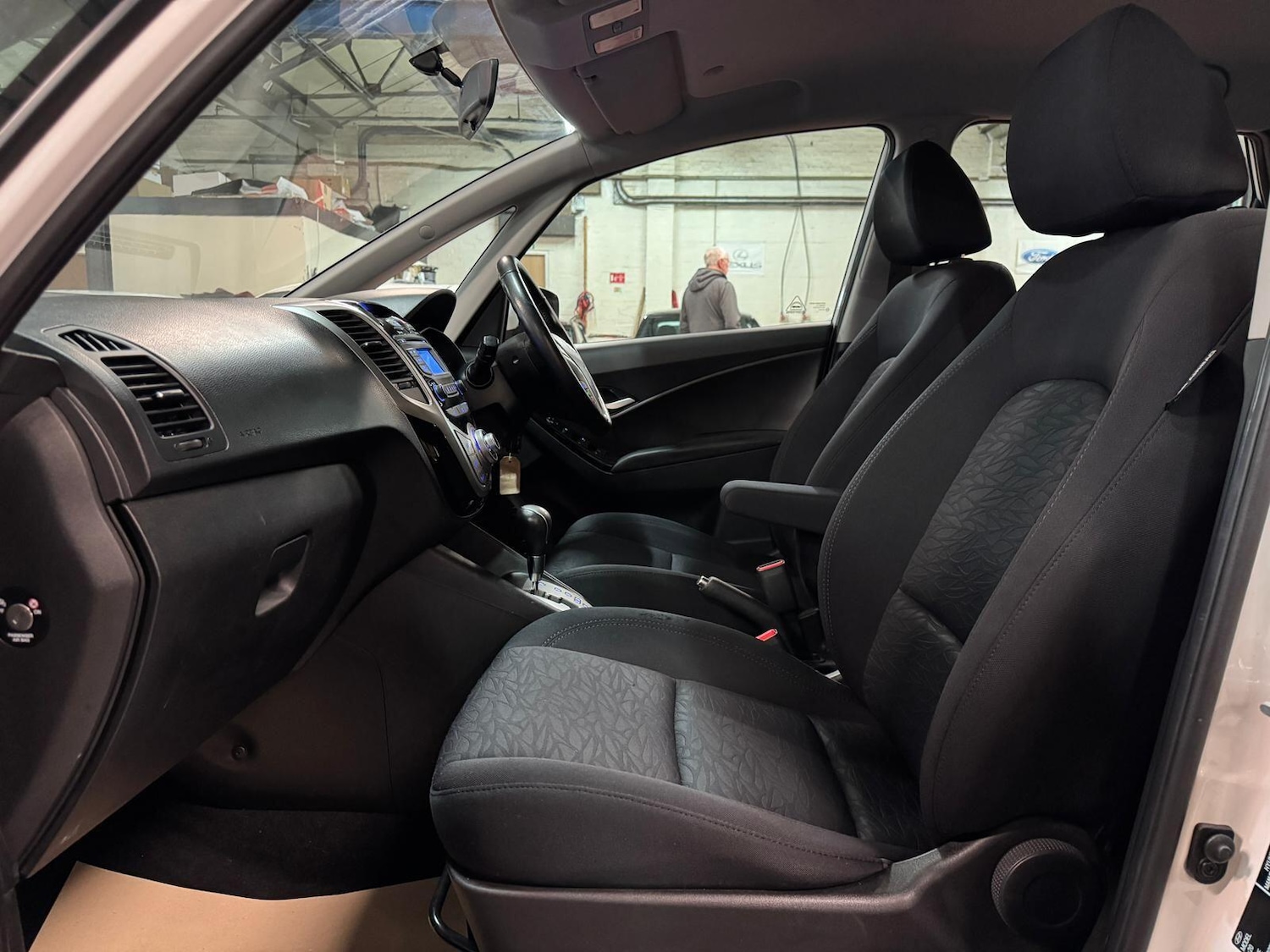 Used Hyundai Ix20 2012 for sale - 76472111: Photo 21