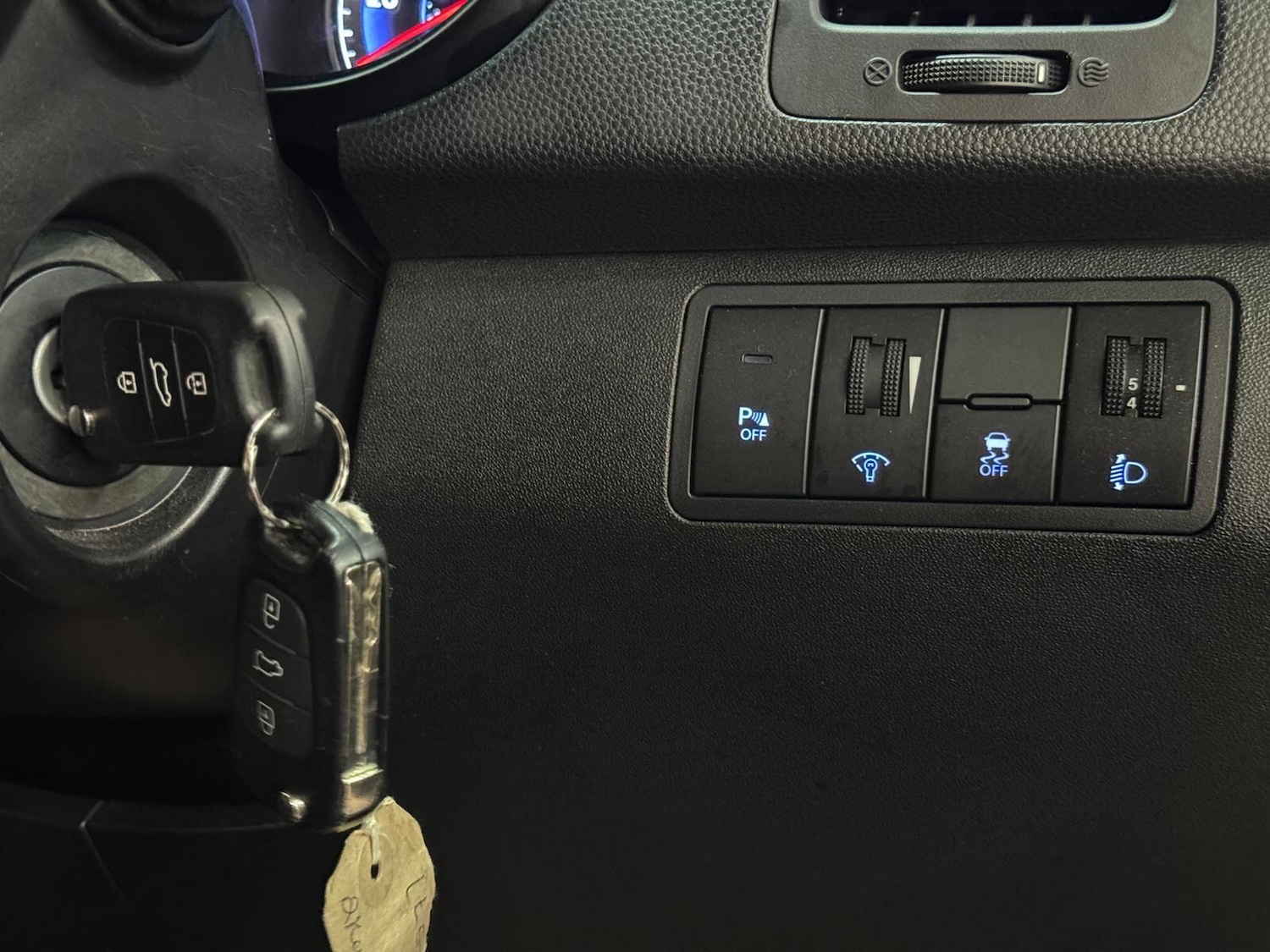 Used Hyundai Ix20 2012 for sale - 76472111: Photo 38