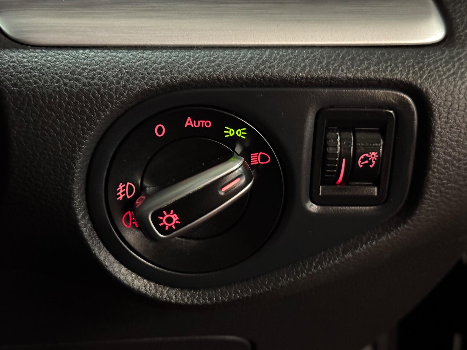 Used Volkswagen Sharan for sale - 77109836: Photo 39