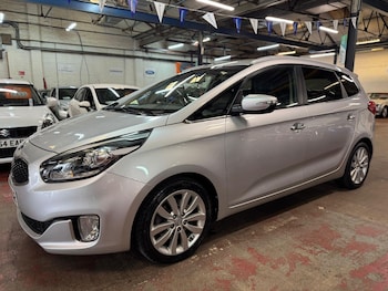 Used Kia Carens 2015 for sale - 75552271: Photo