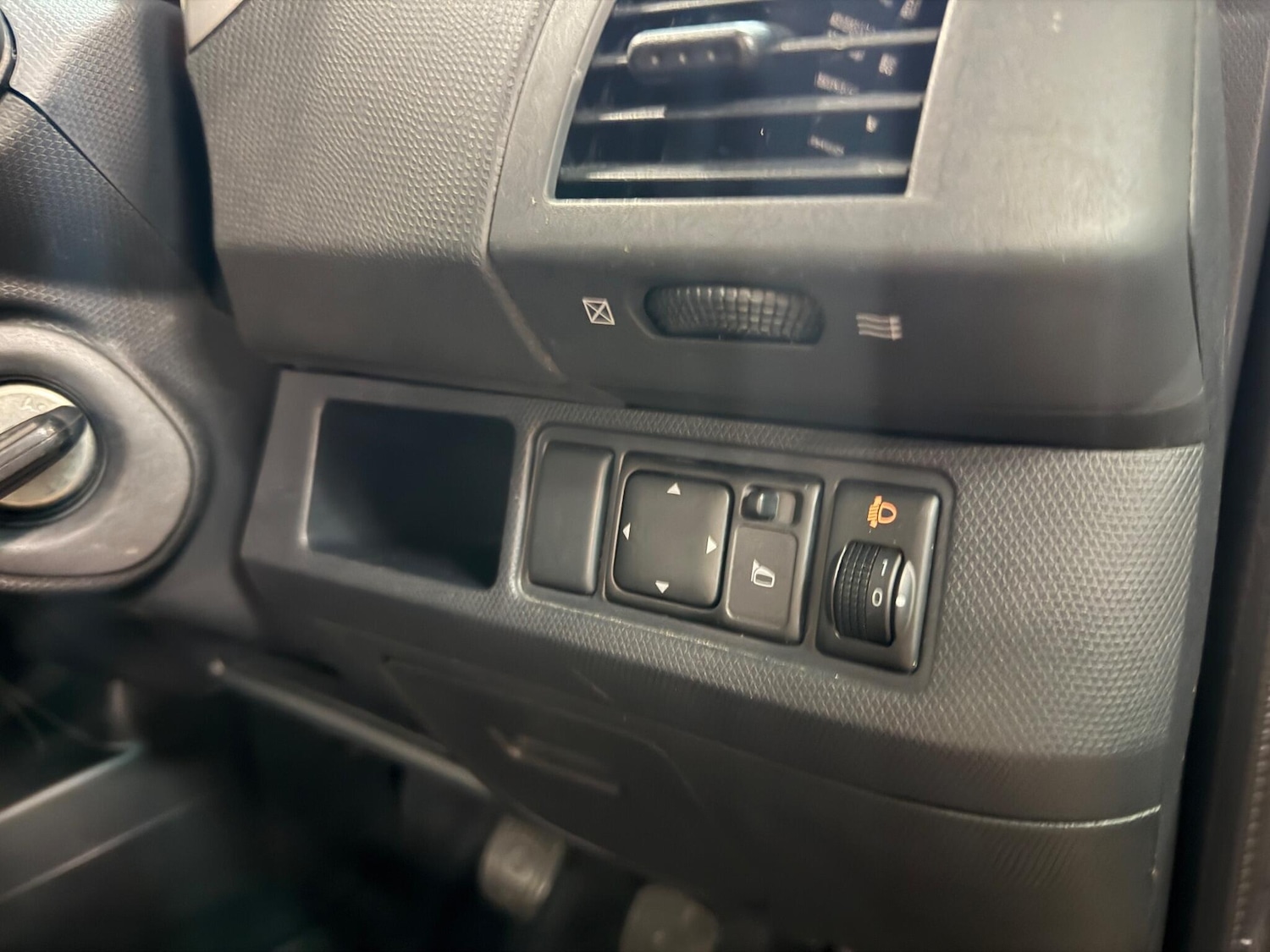 Used Nissan Micra 2010 for sale - 77091199: Photo 26