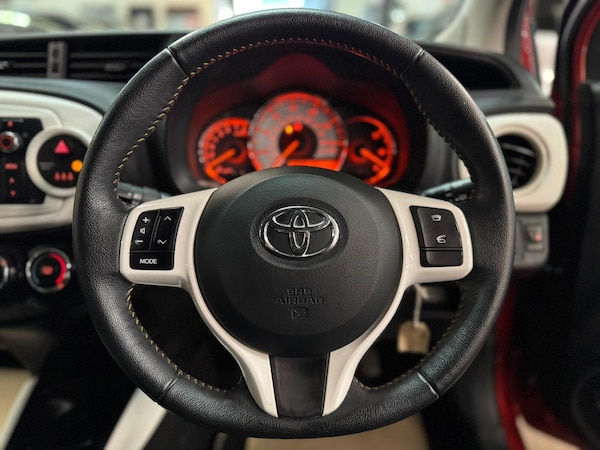 Used Toyota Yaris 2013 for sale - 76201242: Photo 34
