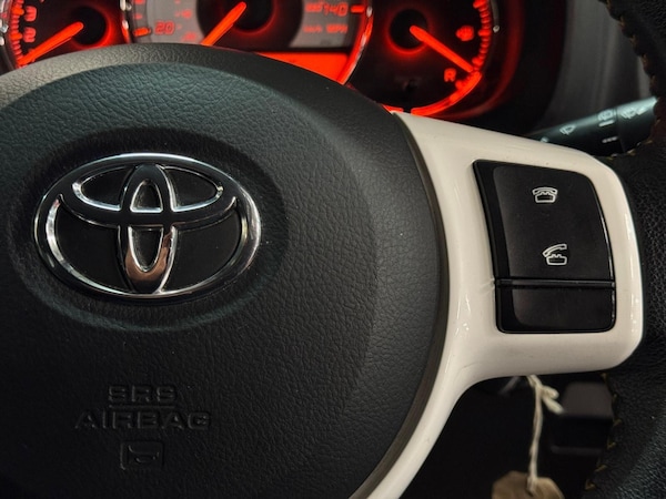 Used Toyota Yaris 2013 for sale - 76201242: Photo 36