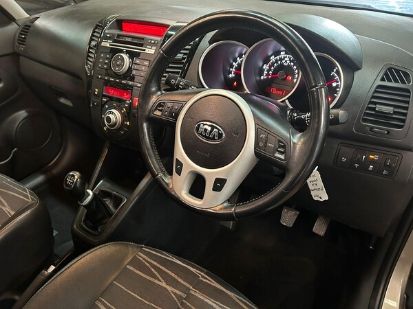 Used Kia Venga 2014 for sale - 75458681: Photo 15