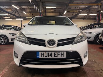 Used Toyota Verso 2014 for sale - 77455571: Photo