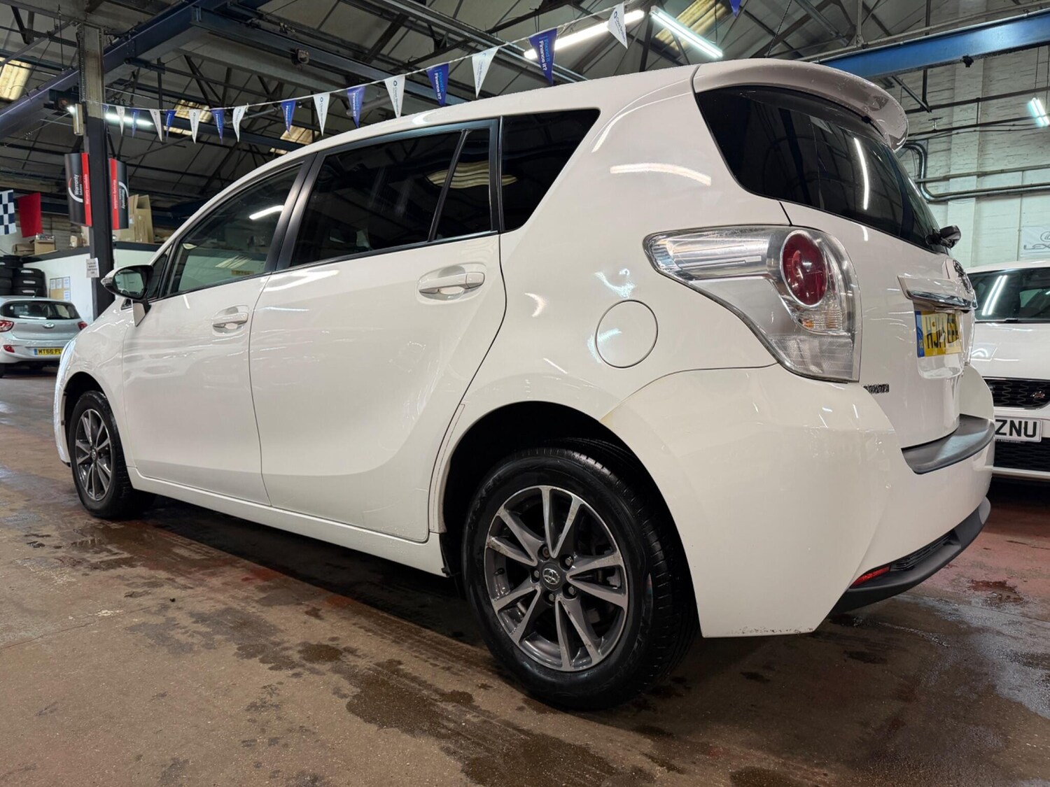 Used Toyota Verso for sale - 77455571: Photo 6