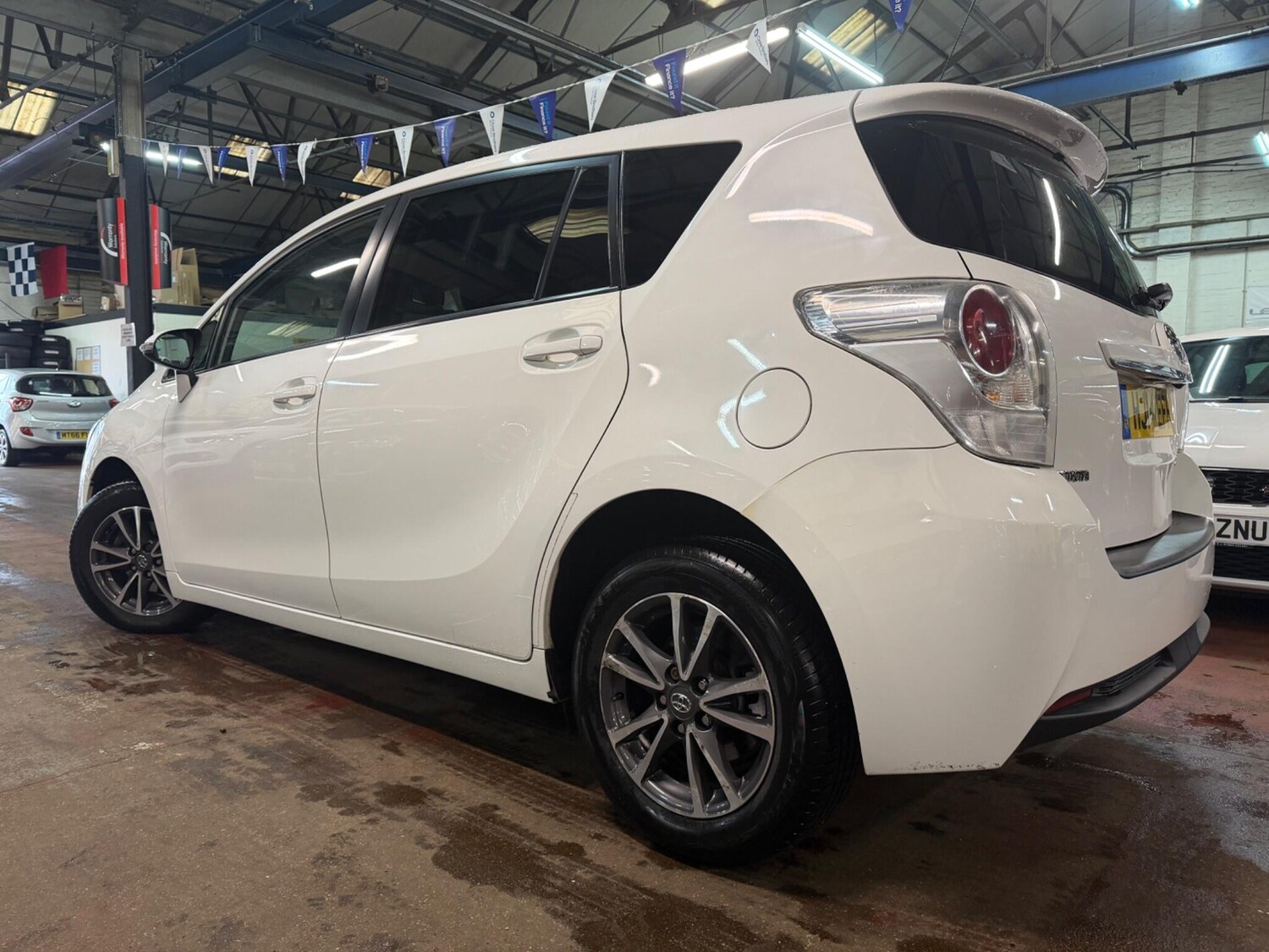 Used Toyota Verso for sale - 77455571: Photo 9