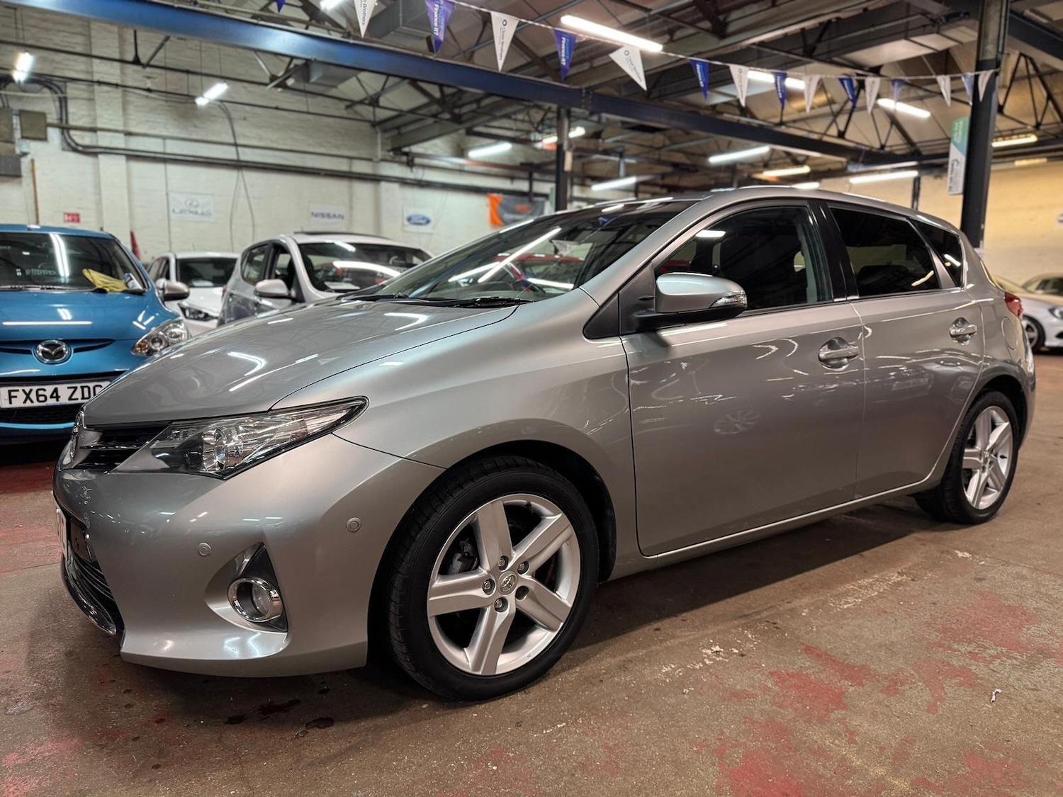 Used Toyota Auris 2013 for sale - 76898980: Photo 3