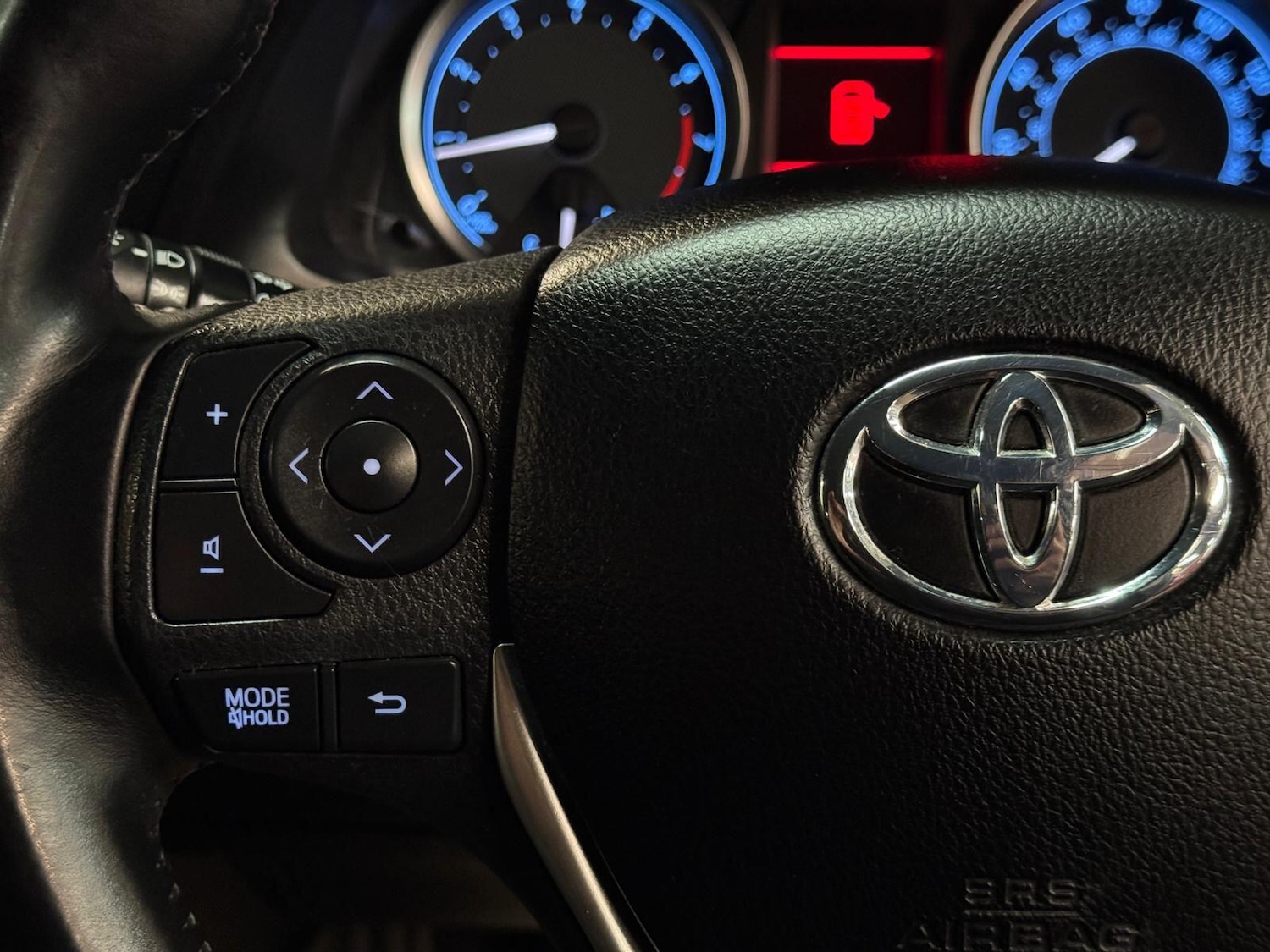 Used Toyota Auris 2013 for sale - 76898980: Photo 35