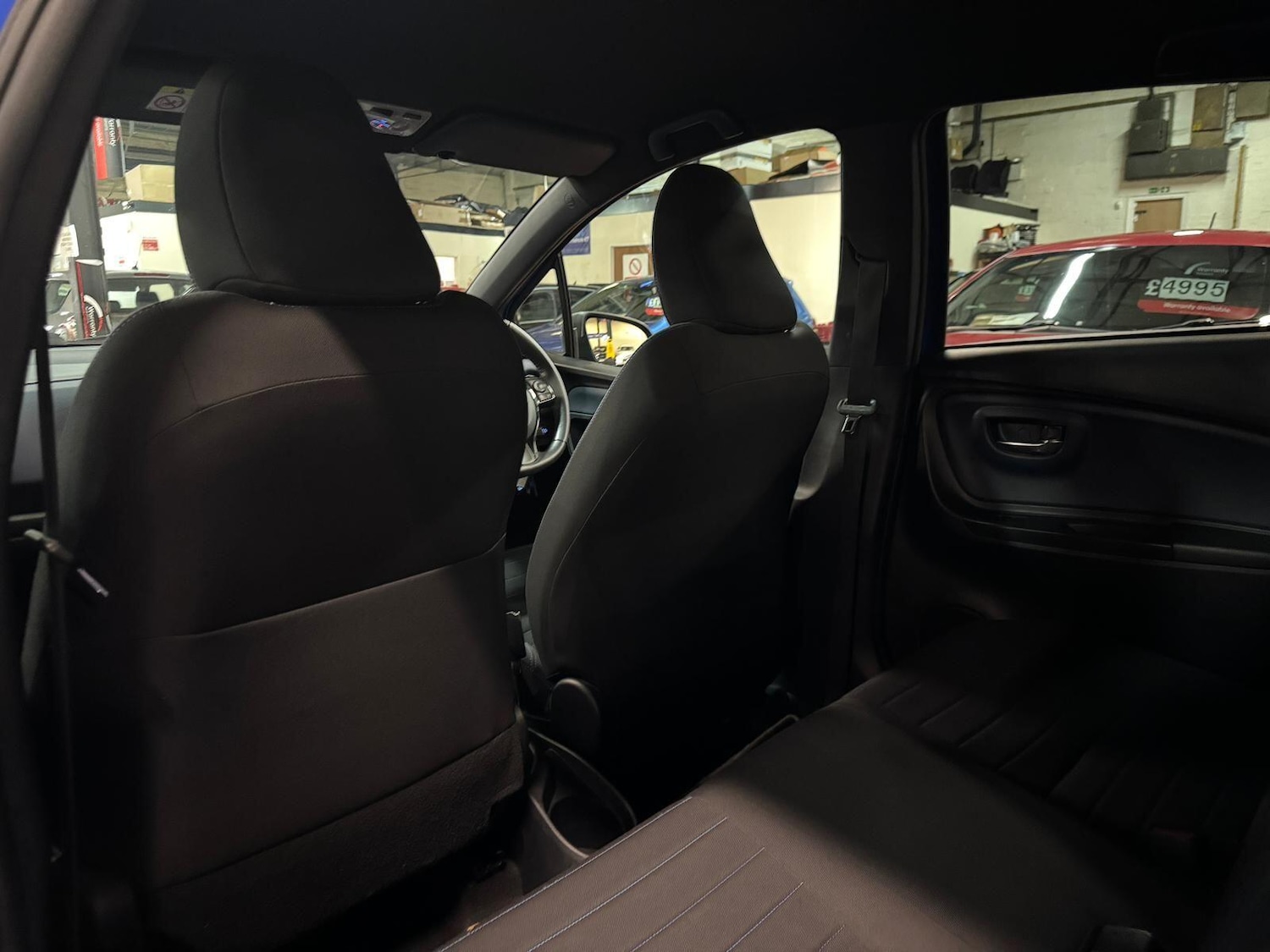 Used Toyota Yaris 2018 for sale - 77683064: Photo 29