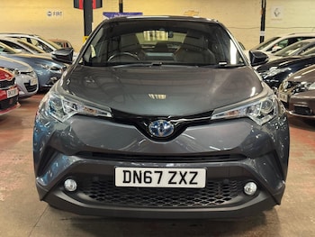 Used Toyota C-HR 2017 for sale - 78292385: Photo