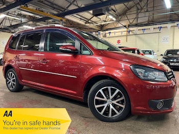 Used Volkswagen Touran 2013 for sale - 77926117: Photo