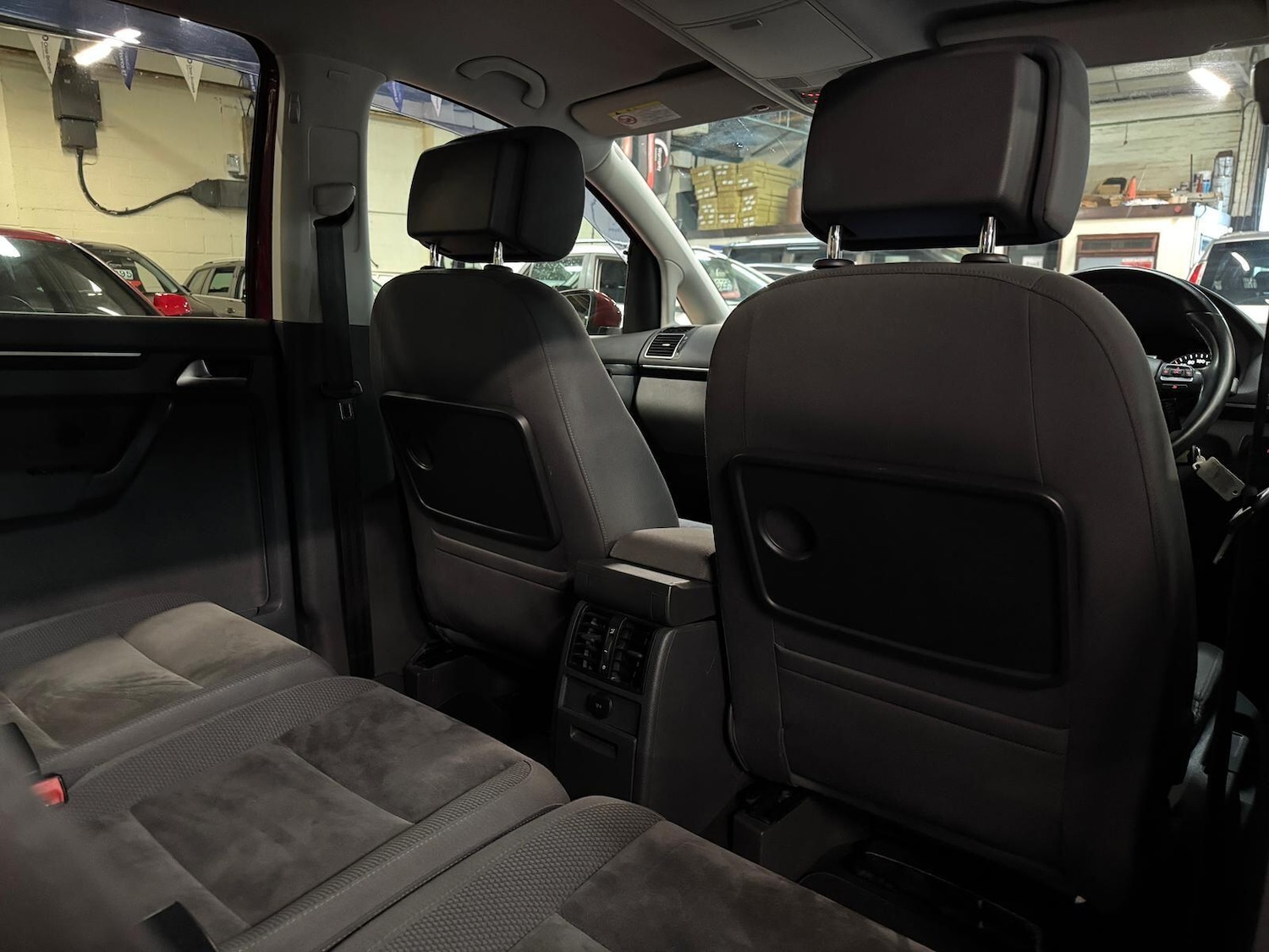 Used Volkswagen Touran for sale - 77926117: Photo 25