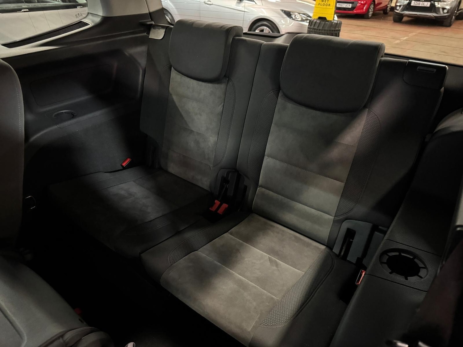 Used Volkswagen Touran for sale - 77926117: Photo 26