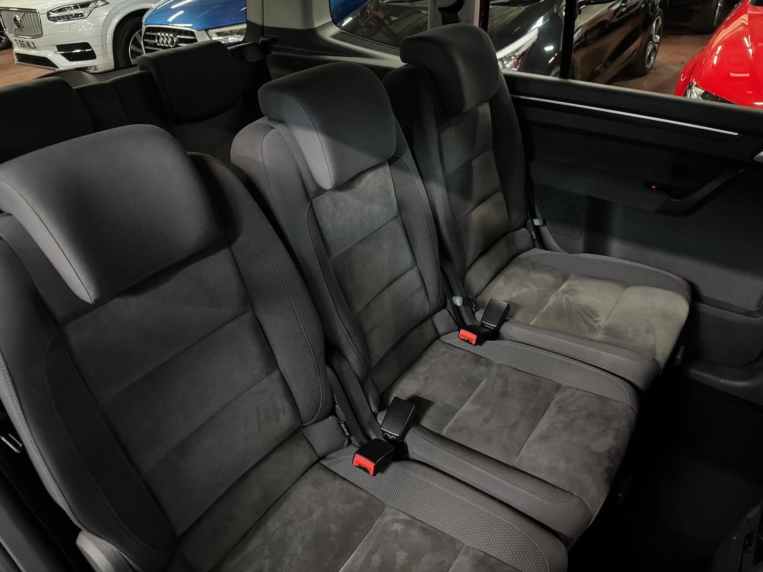 Used Volkswagen Touran for sale - 77926117: Photo 27