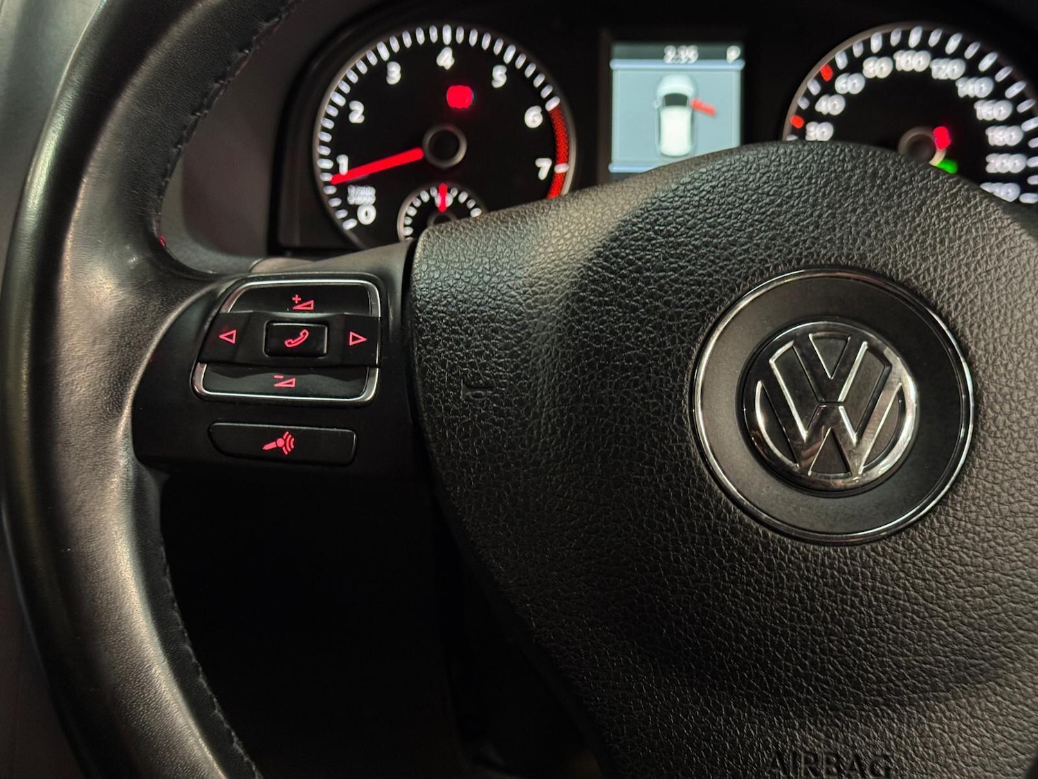 Used Volkswagen Touran for sale - 77926117: Photo 37