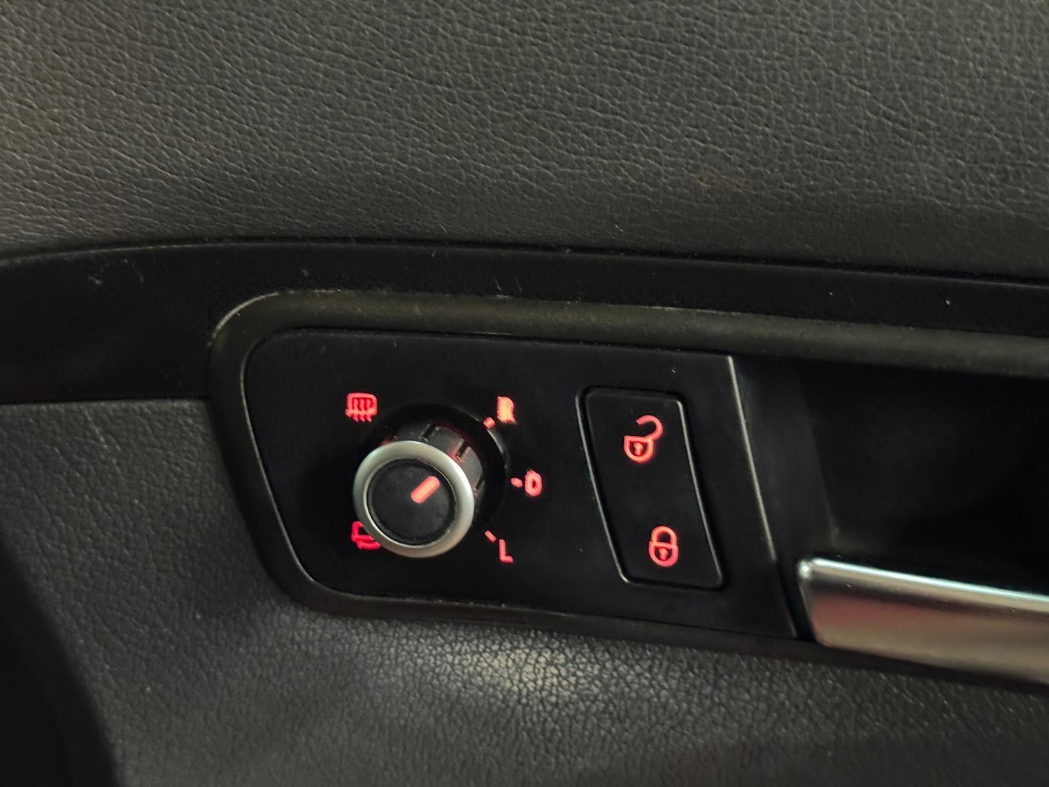 Used Volkswagen Touran for sale - 77926117: Photo 48