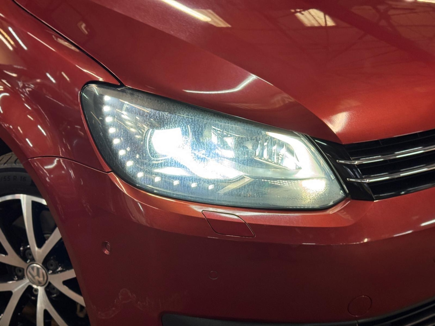 Used Volkswagen Touran for sale - 77926117: Photo 8