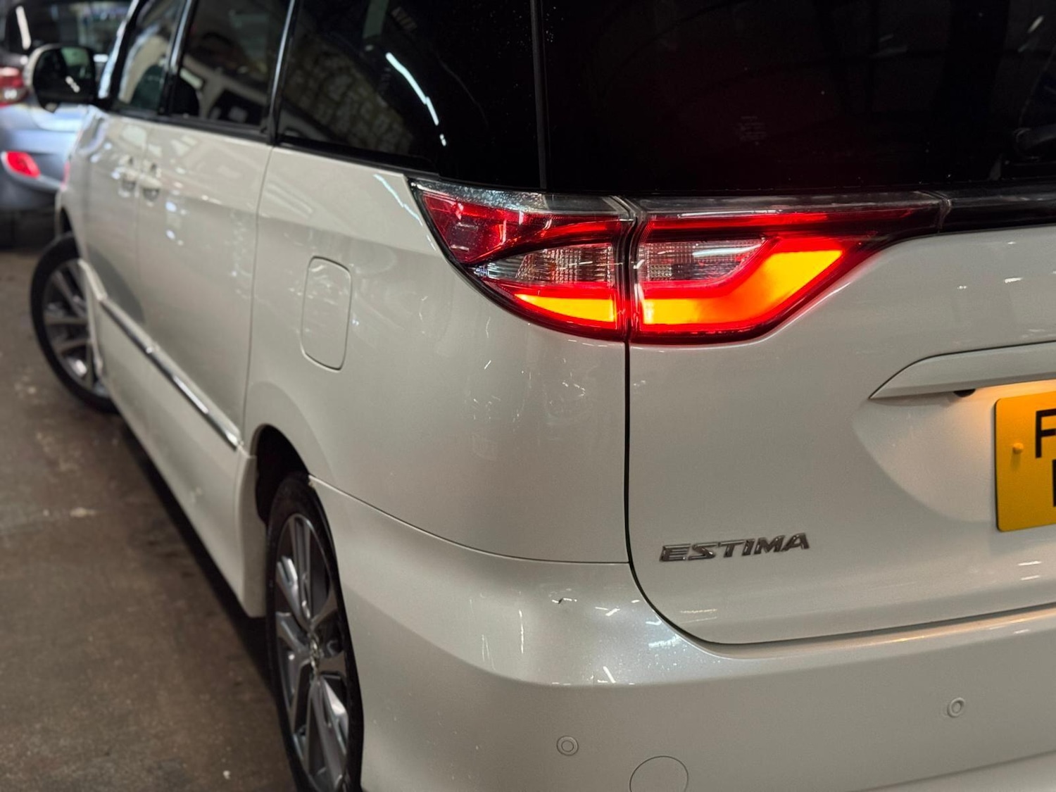 Used Toyota Estima 2025 for sale - 77191333: Photo 14