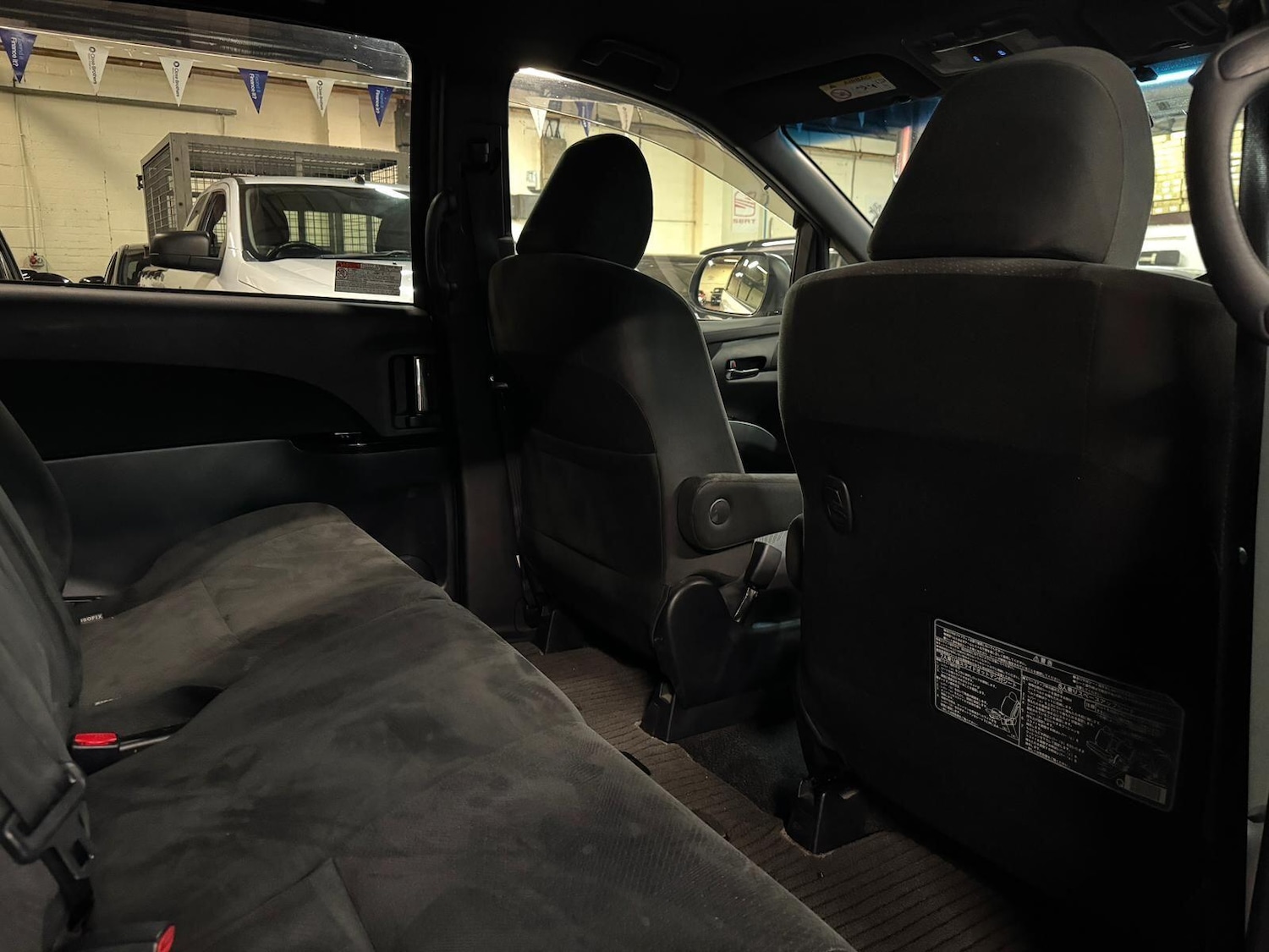 Used Toyota Estima 2025 for sale - 77191333: Photo 27