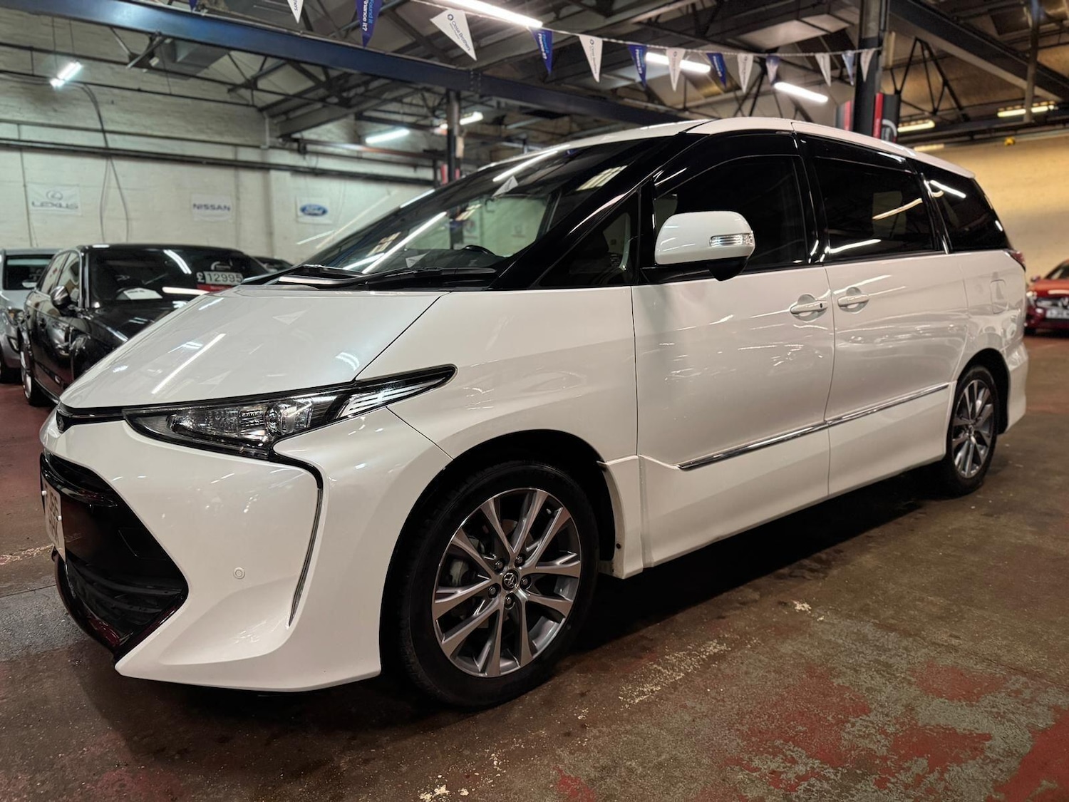 Used Toyota Estima 2025 for sale - 77191333: Photo 3