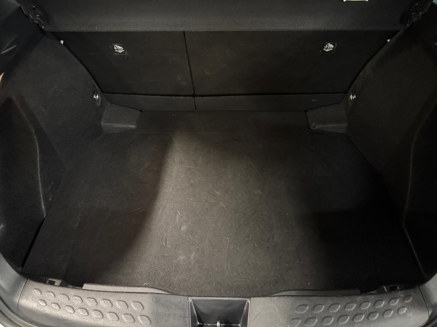 Used Toyota C-HR 2021 for sale - 76167035: Photo 17