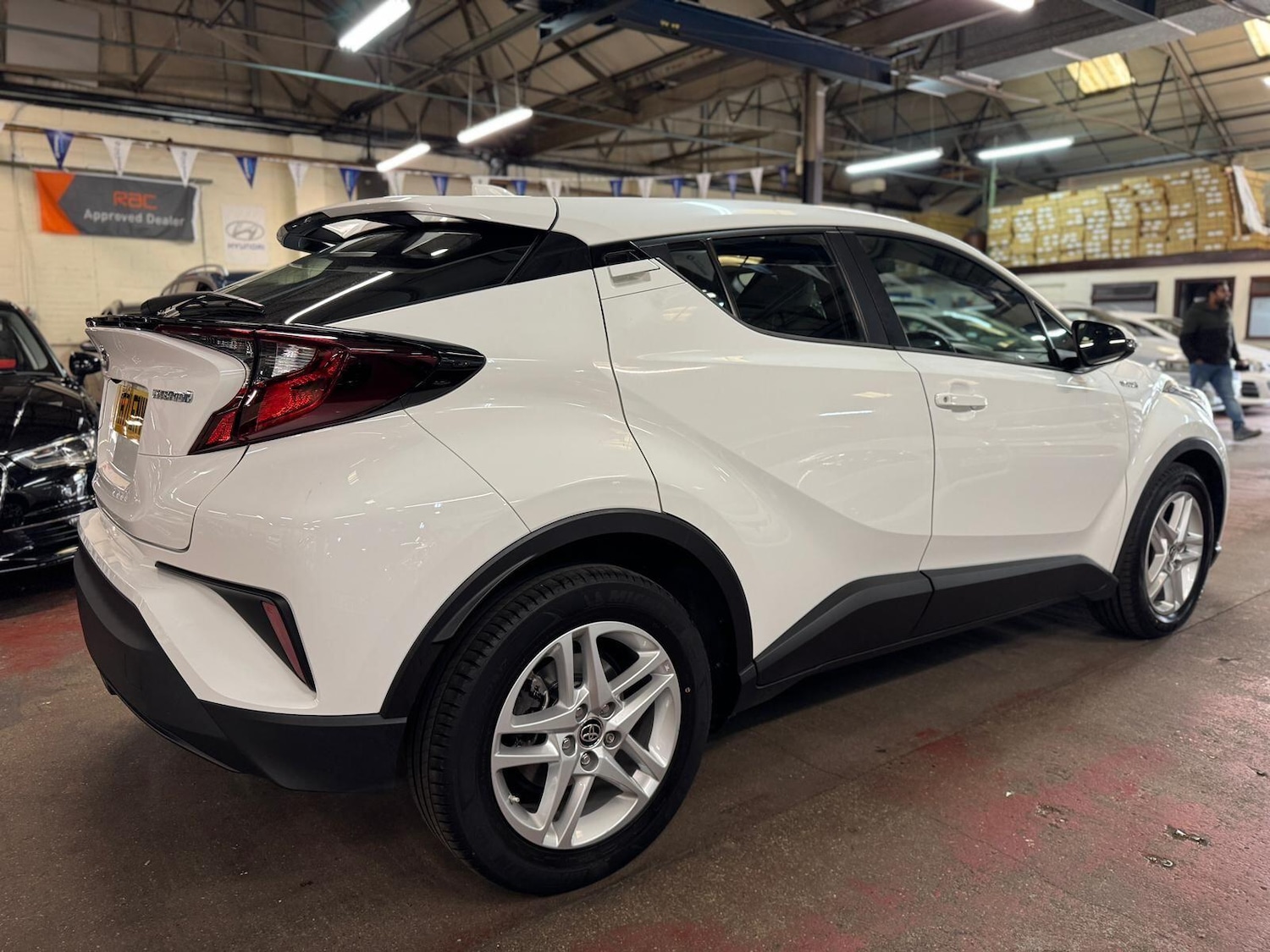 Used Toyota C-HR 2021 for sale - 76167035: Photo 6
