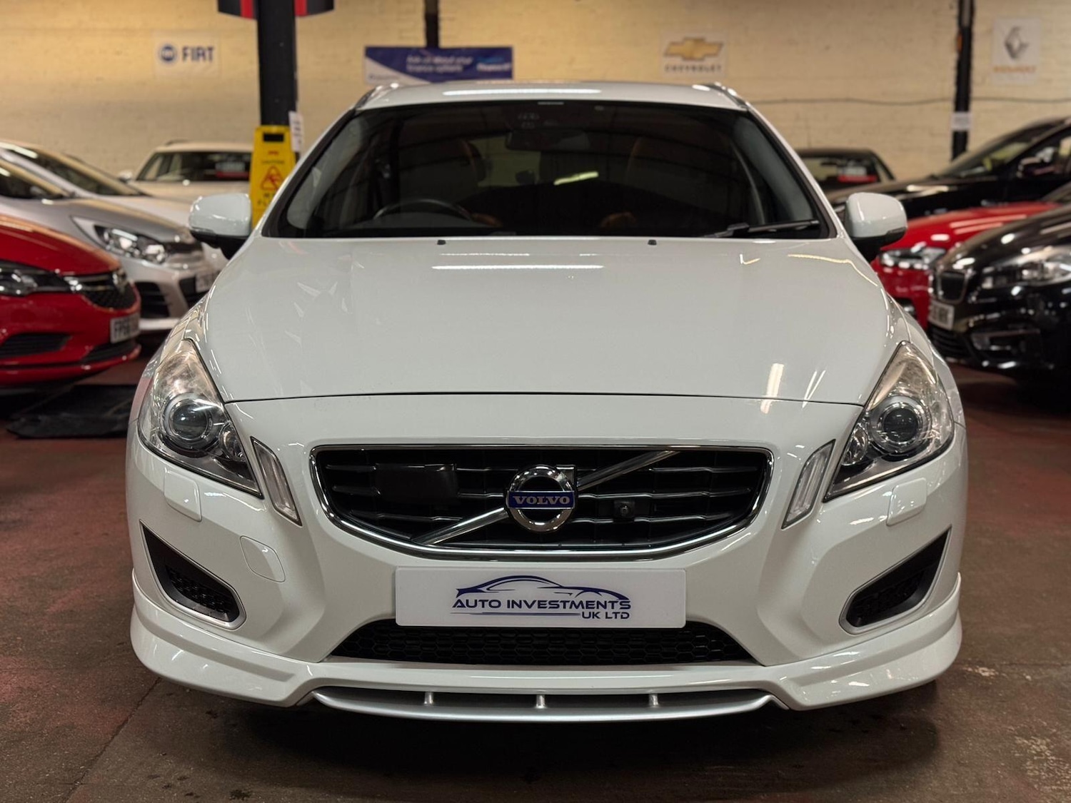 Used Volvo V60 for sale - 77695992: Photo 2