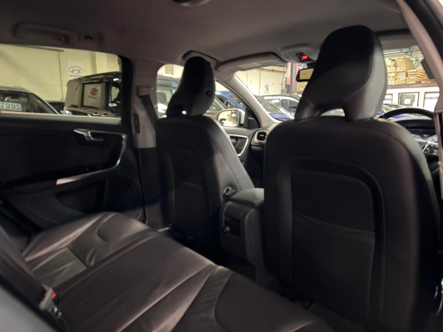 Used Volvo V60 for sale - 77695992: Photo 28