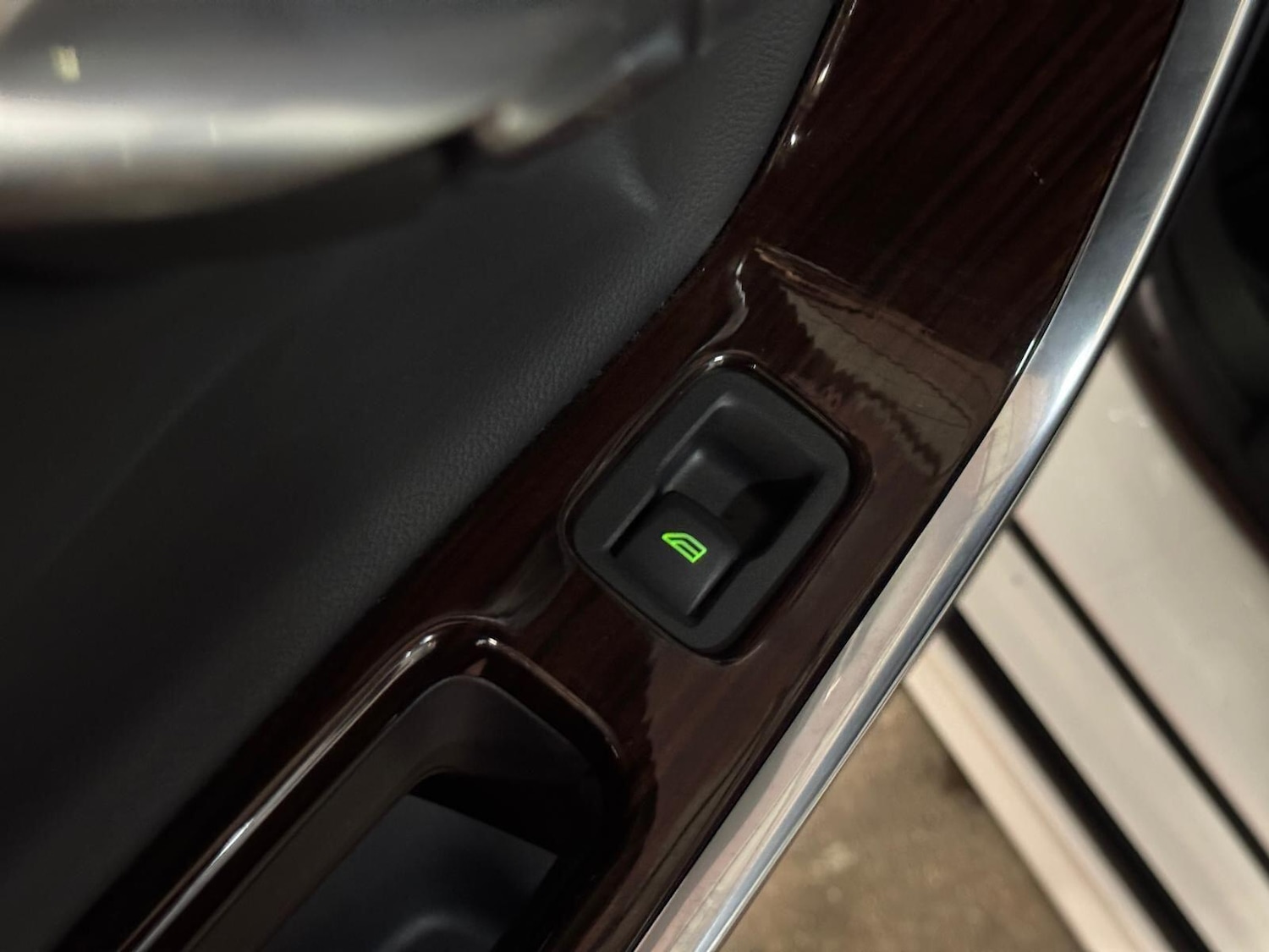 Used Volvo V60 for sale - 77695992: Photo 34