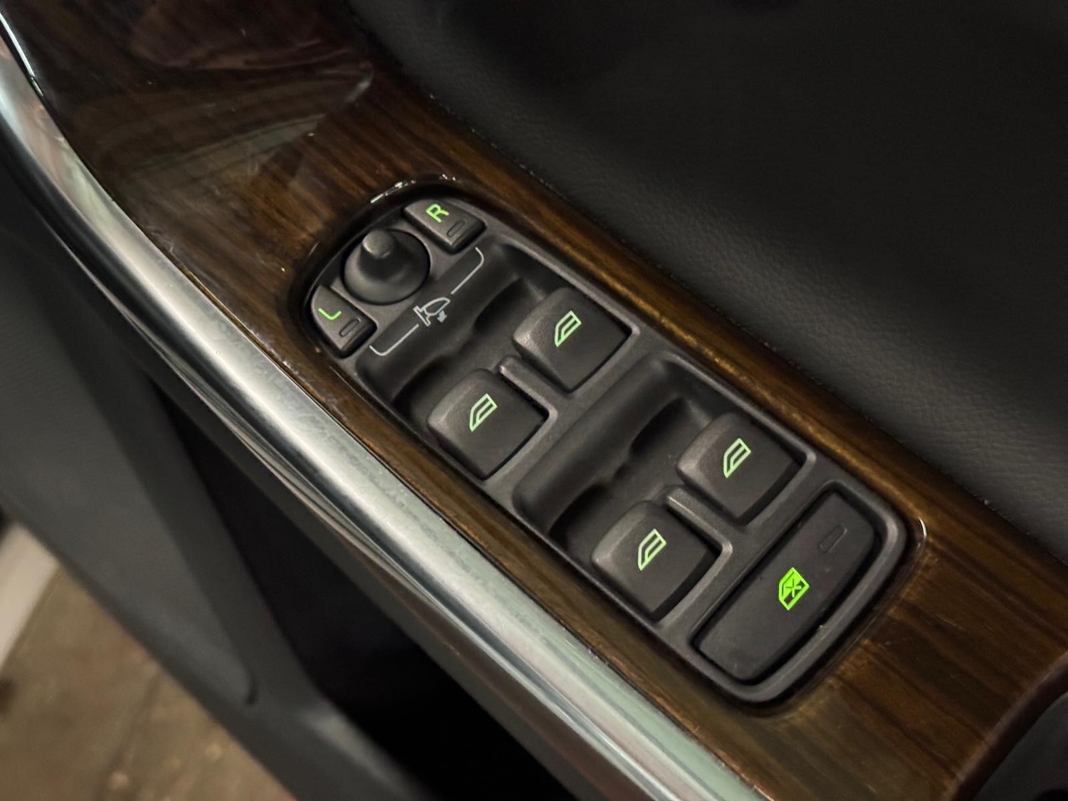 Used Volvo V60 for sale - 77695992: Photo 43