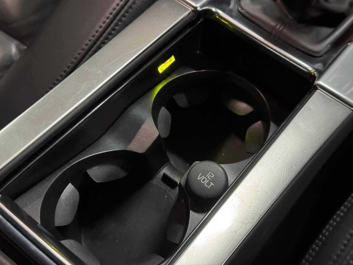 Used Volvo V60 for sale - 77695992: Photo 55