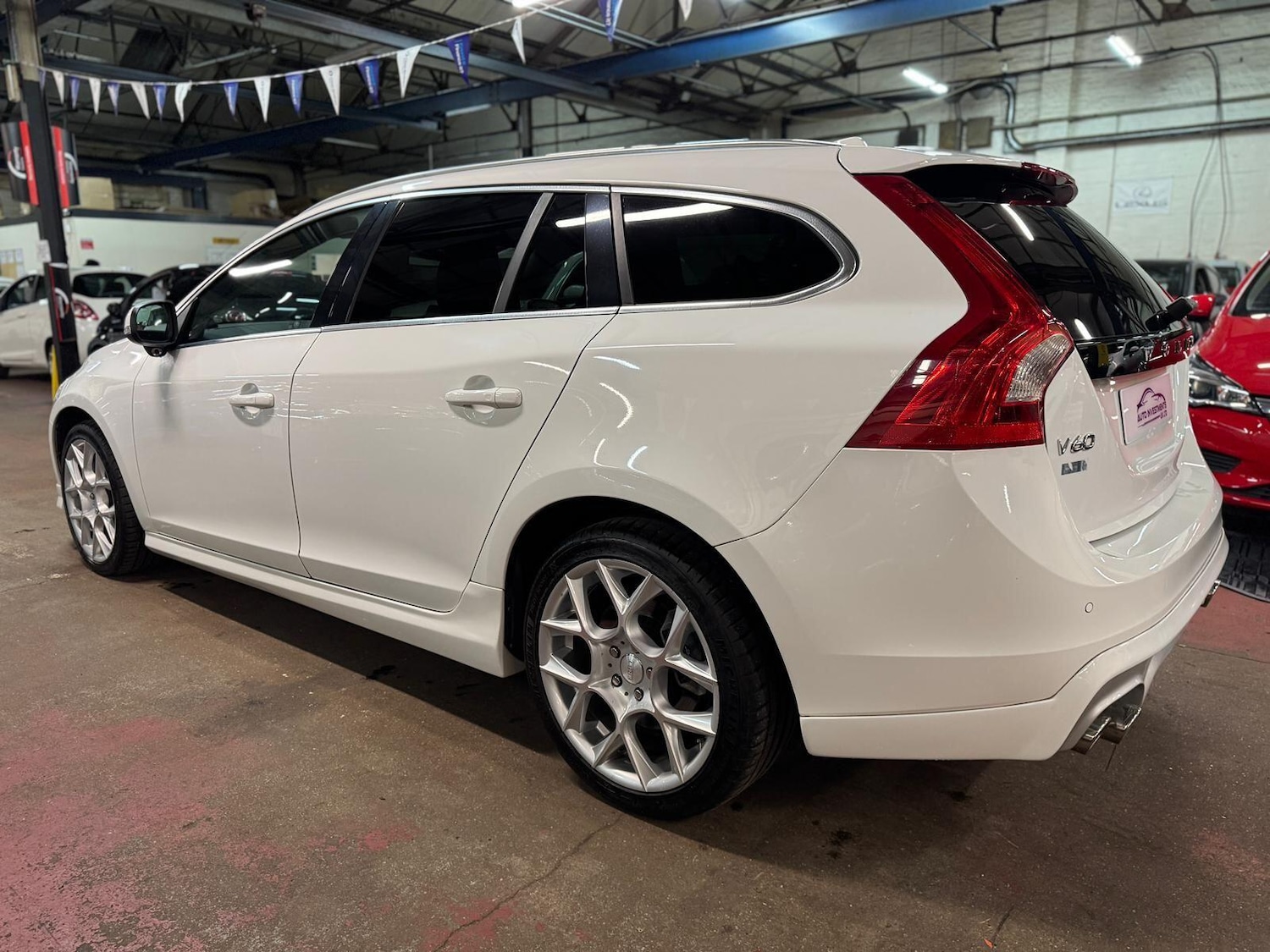 Used Volvo V60 for sale - 77695992: Photo 6